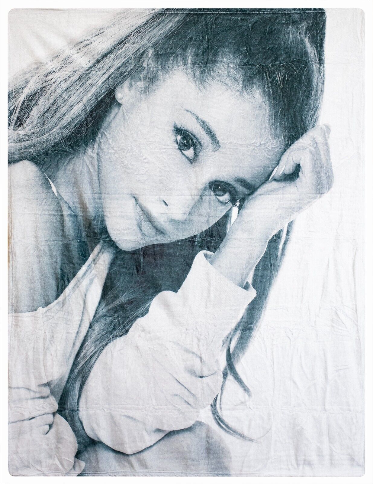 Ariana Grande super soft comfy throw blanket 50\