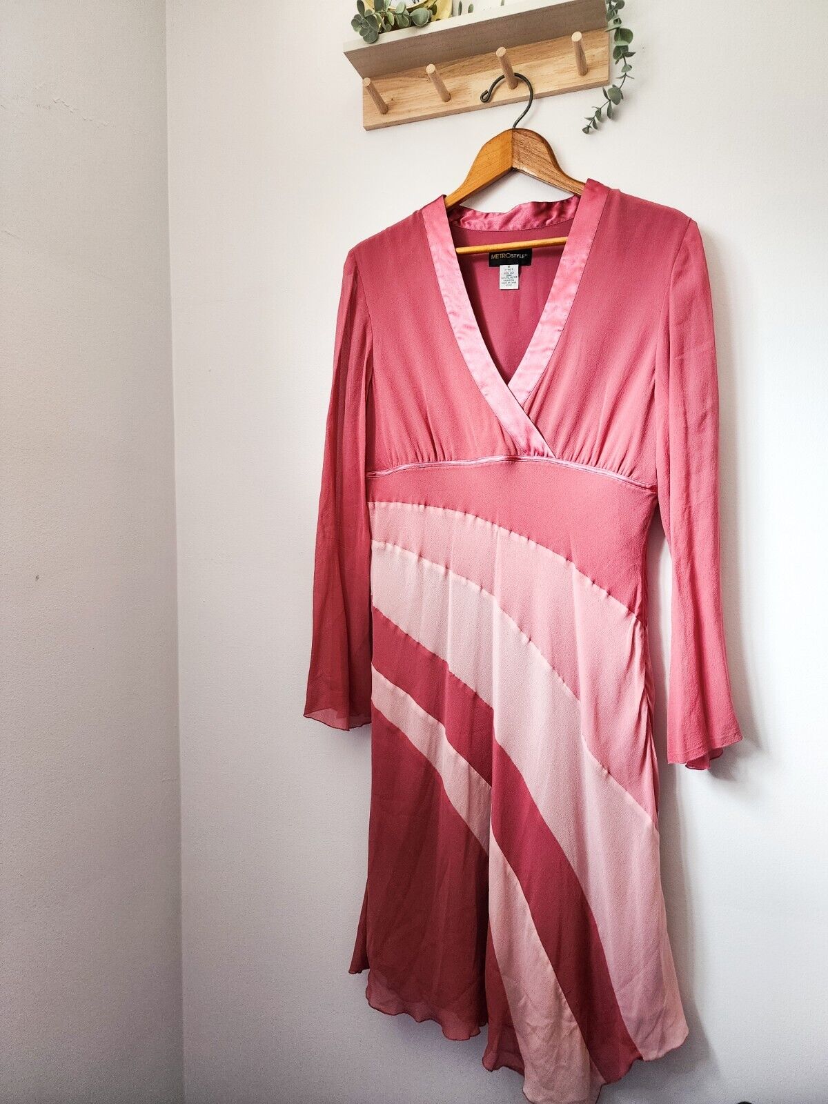 Vintage MetroStyle Pink Silk Dress