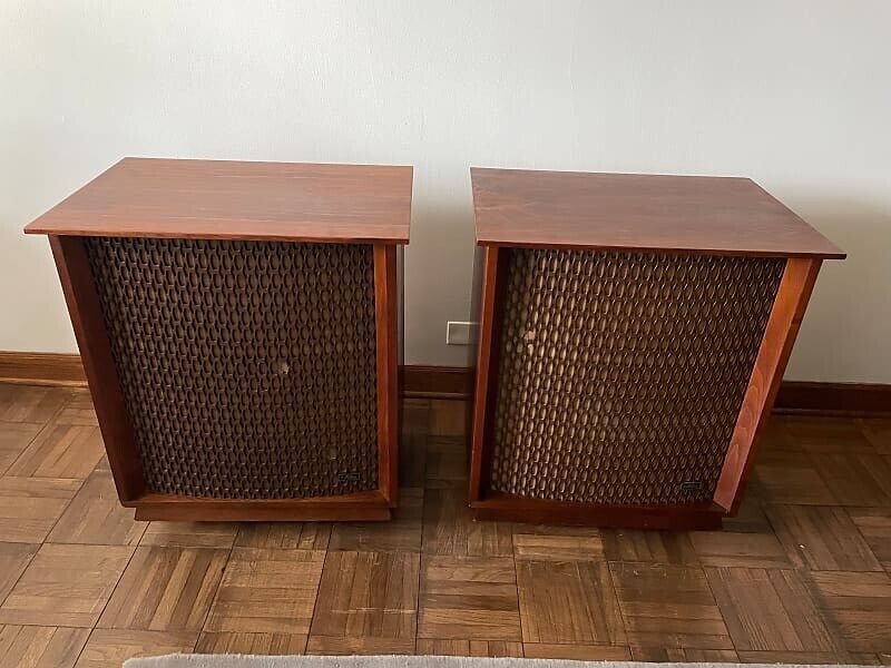 Altec Lansing Iconic Valencia 846A Speaker Pair - Local Shipping Available