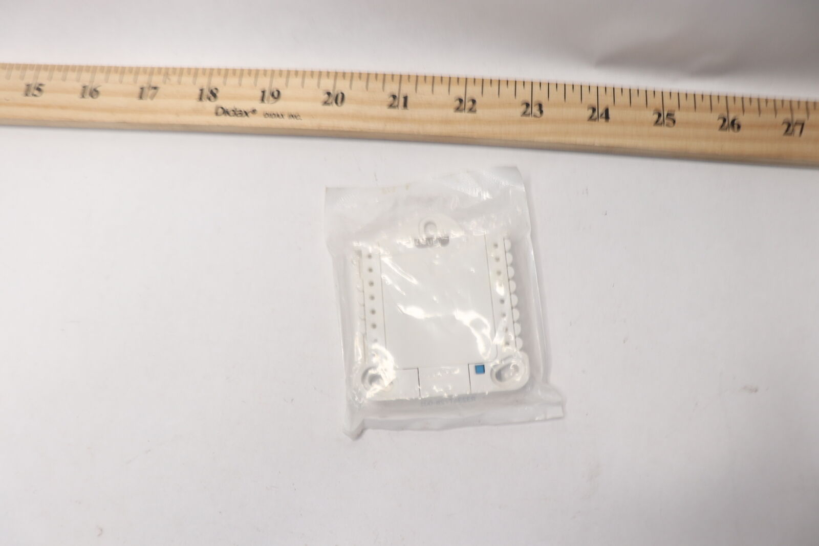 Thermostat Wall Plate White UPW12-ALT MPN: R32347728-001