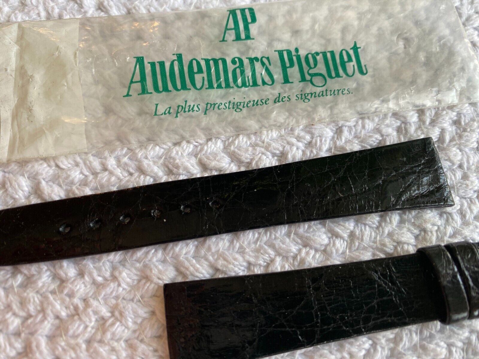 Genuine Audemars Piguet AP Vintage Black Lizard Gloss 18, 19mm Strap Rare NOS