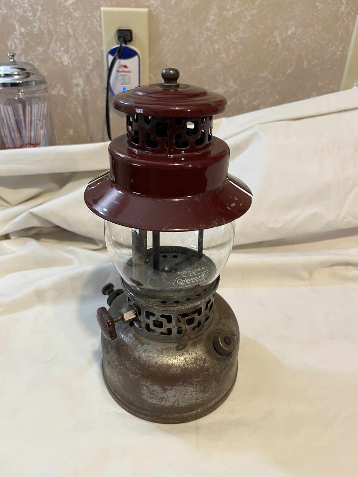 Vintage AGM American Gas Machine Lantern w/ Coleman Globe UNTESTED/PARTS REPAIR