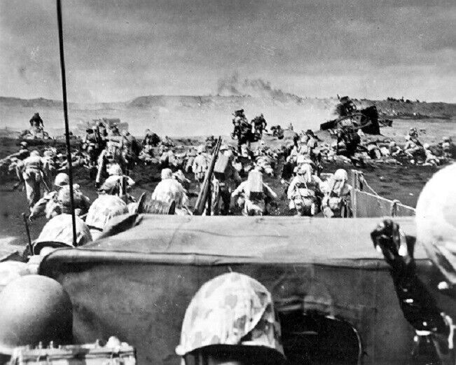 U.S. Marines Landing on beach, Iwo Jima, WWII World War II 8x10 Photo 997a