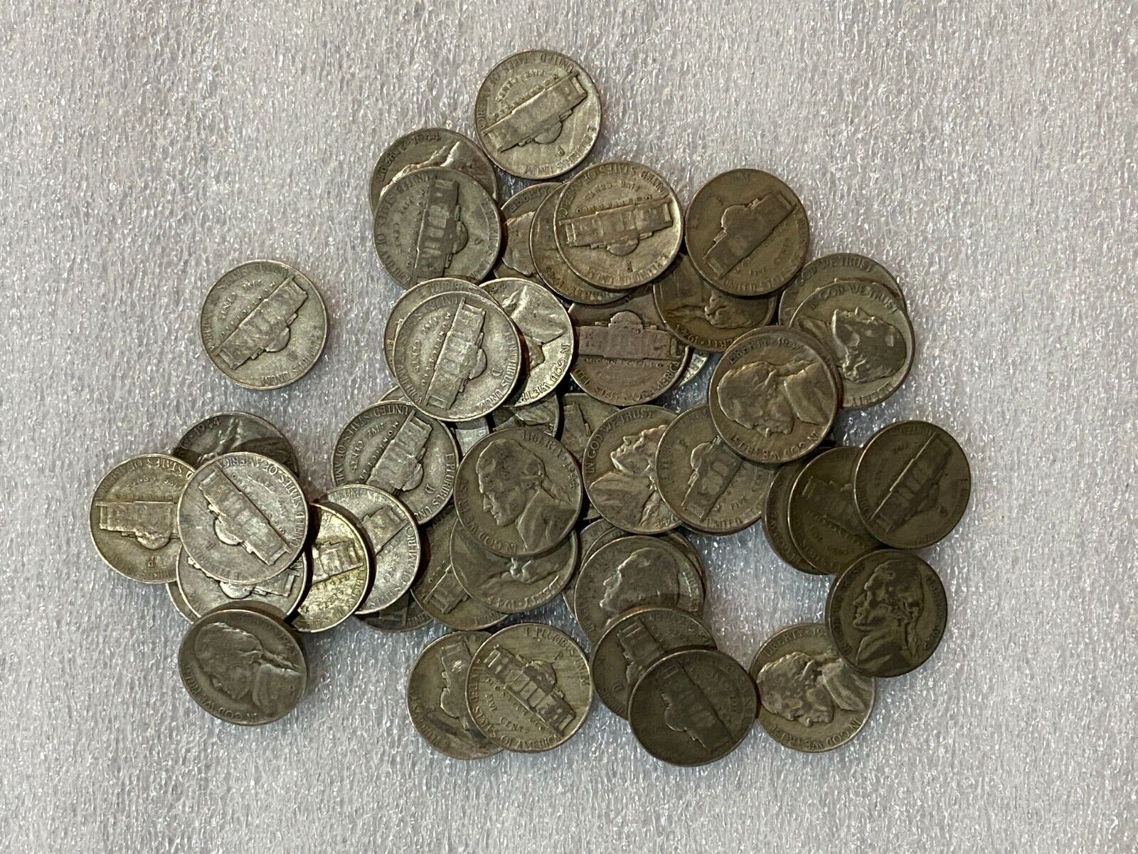 Lot of 20 Circulated Silver War Nickels WWII 35% Silver ~~ NO CULLS ~~