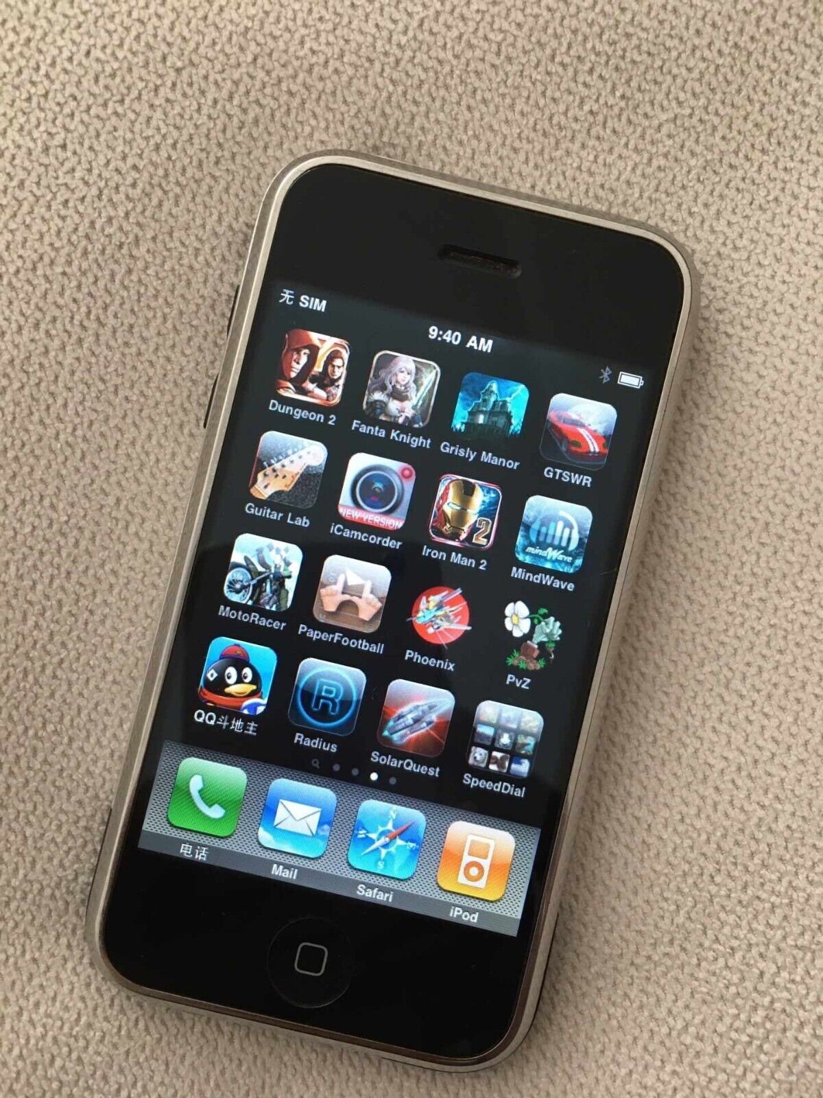Apple iphone 1st Generation 8GB unlocked 2G GSM jailbroken games IOS3