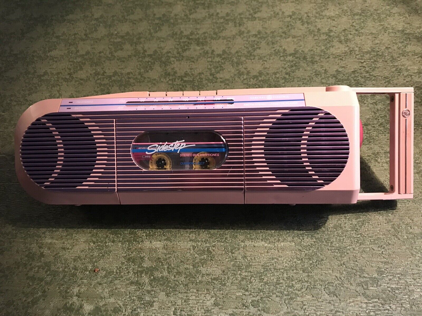 Vintage Pink Sidestep AM/FM Stereo Cassette Player GE 3-5610 A 