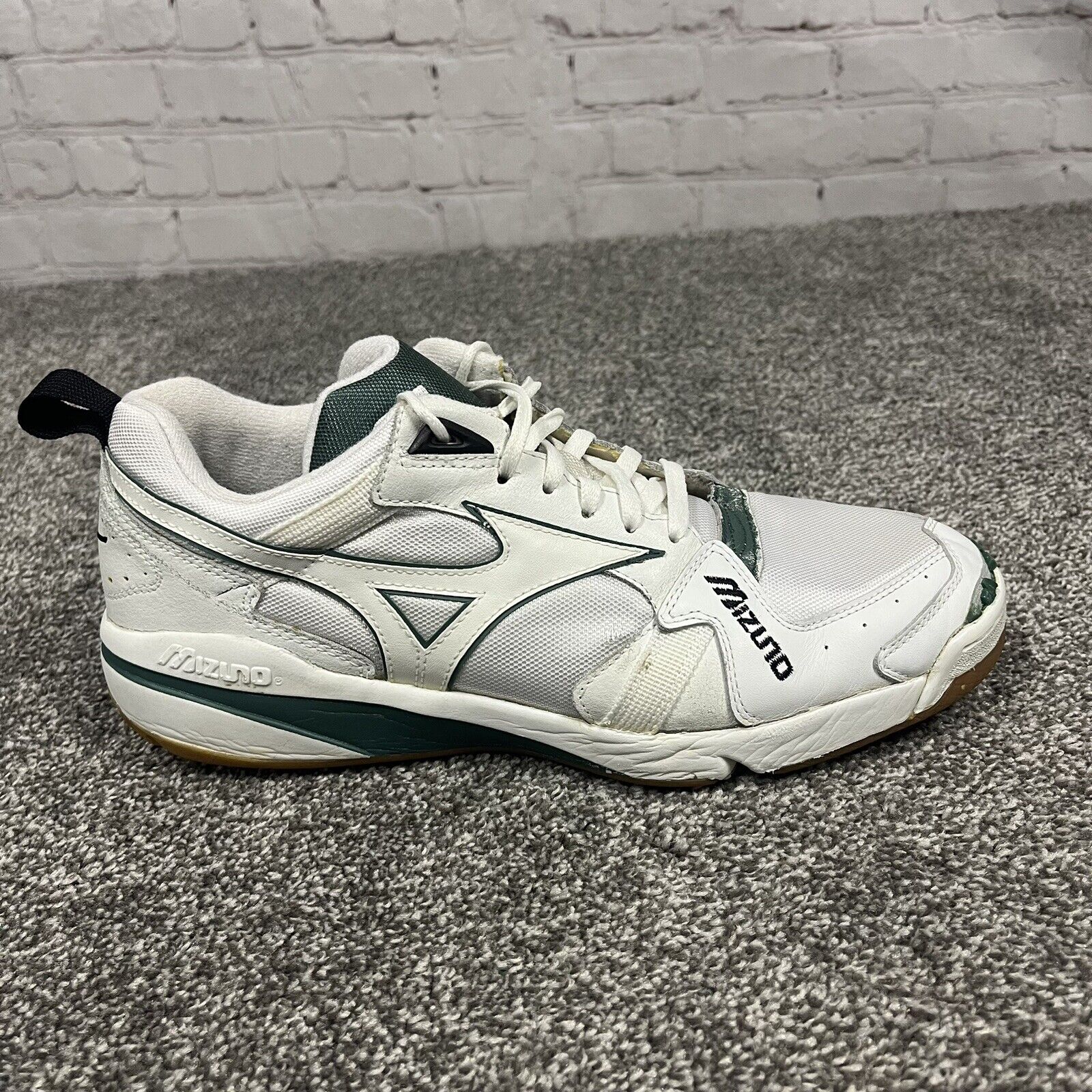 Vintage 1980s 1990s Mizuno Low Top Tennis Sneakers Shoes, White Green Sz 10