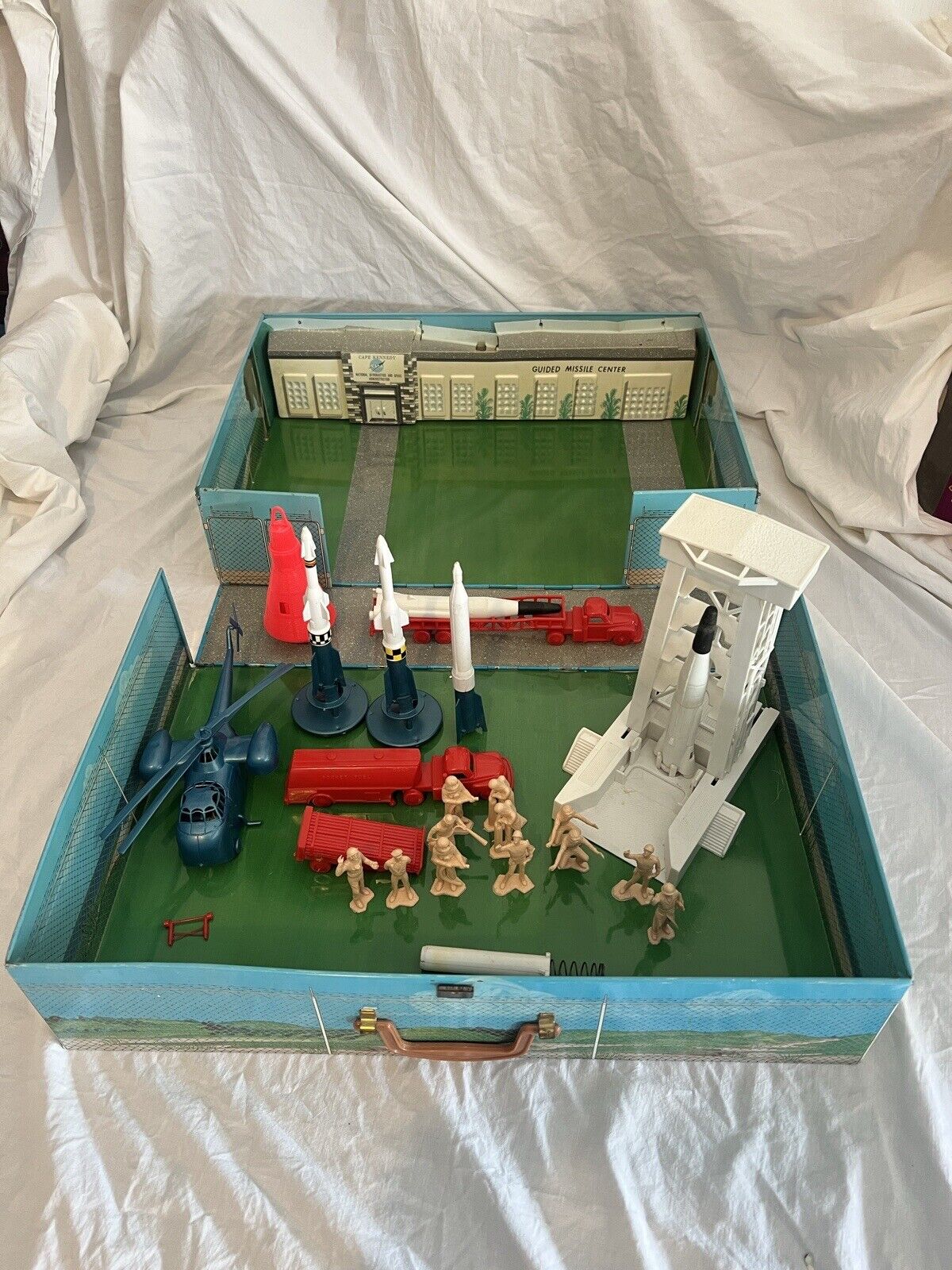 Vintage 1968 Marx CAPE KENNEDY Action Playset 4625 and Accessories