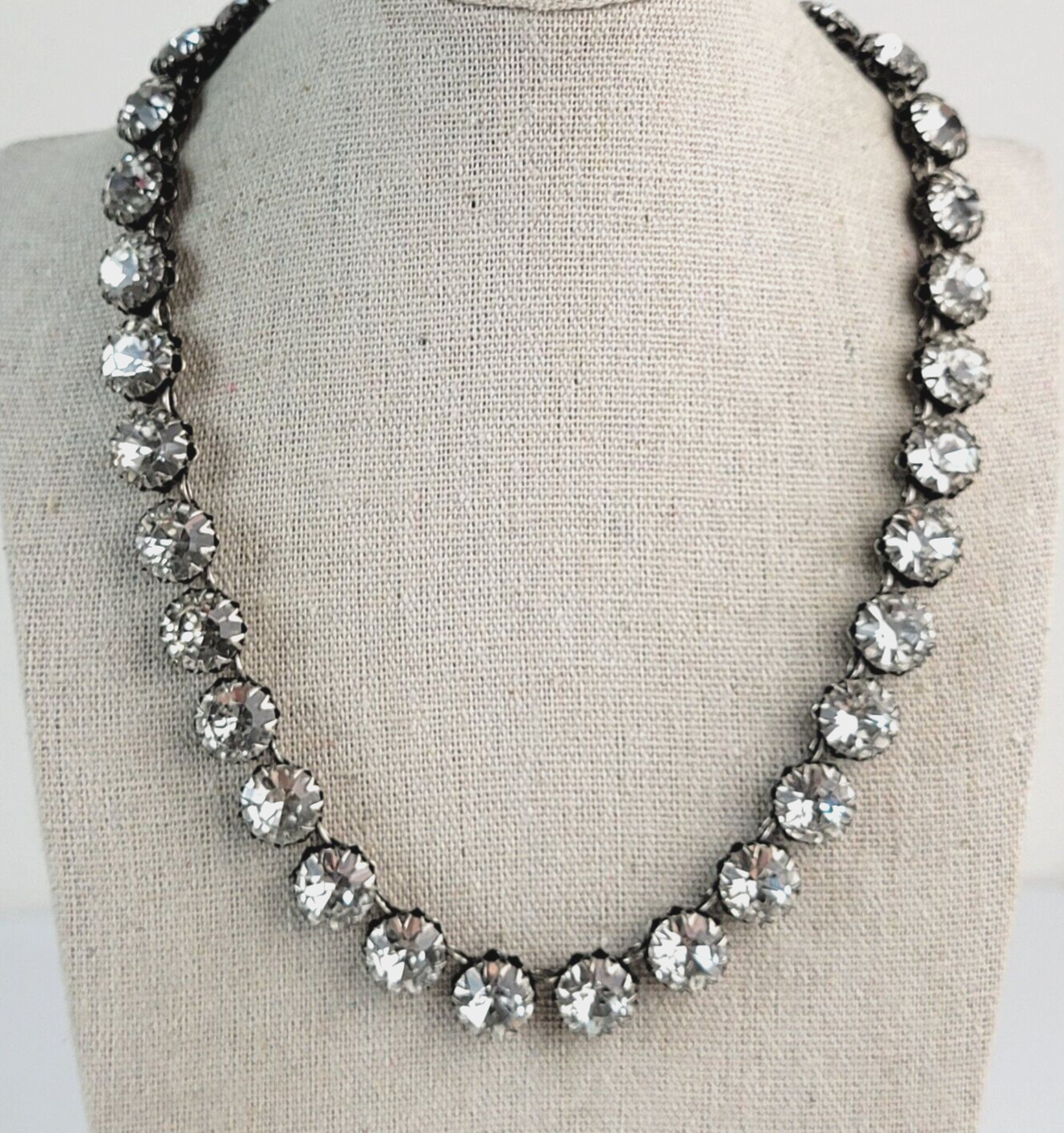 Stella & Dot Silver-Tone 33-Prong Clear Crystal Necklace  17 Inch Retired