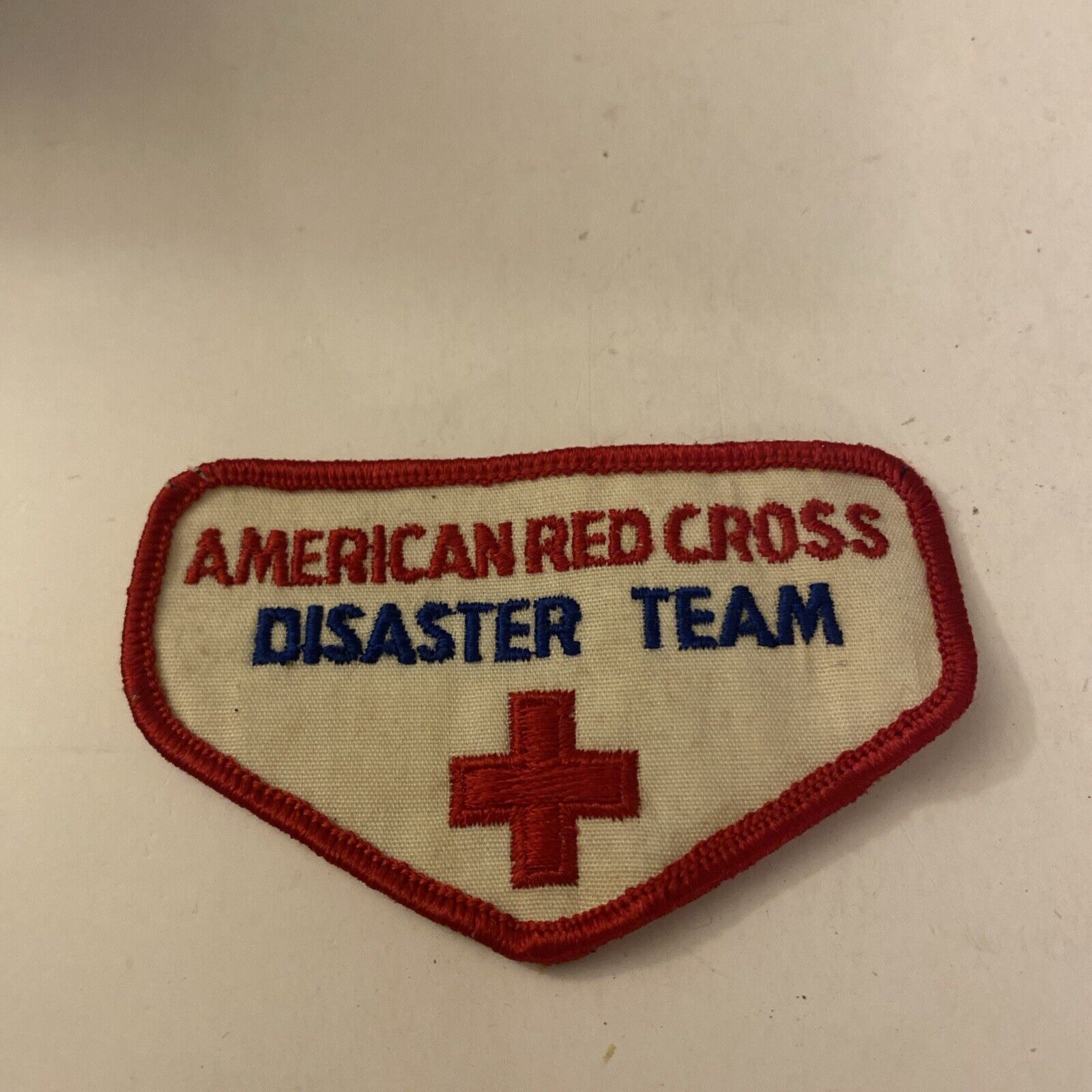 VINTAGE AMERICAN RED CROSS DISASTER TEAM PATCH