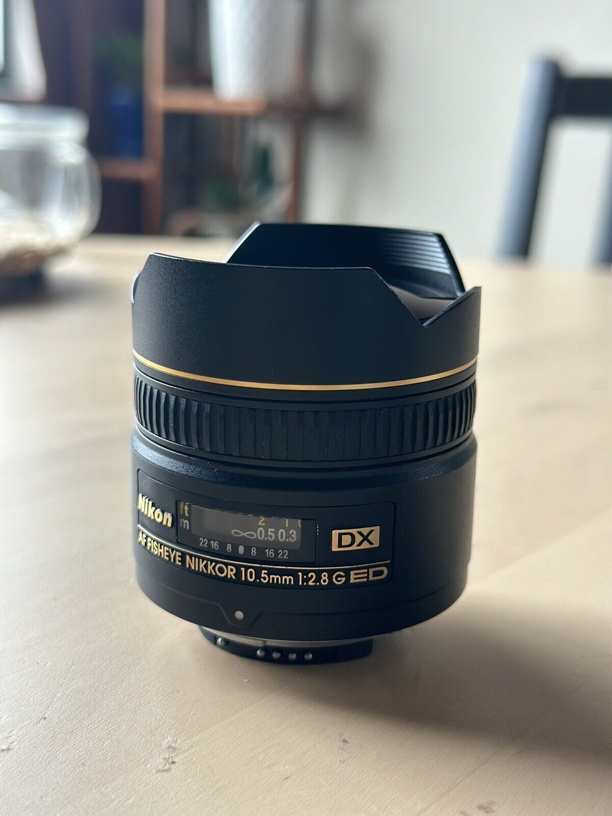Nikon AF DX Fisheye-Nikkor 10.5mm f/2.8G ED Lens With Soft Case