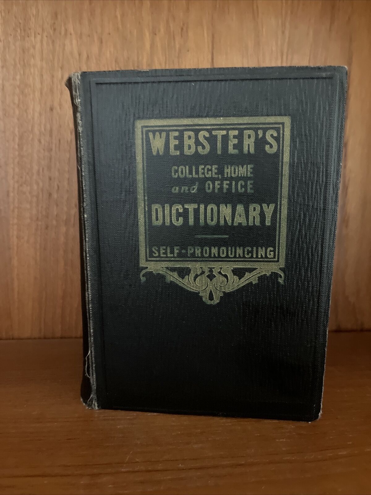 Webster\'s College, Home and Office Dictionary: Self-Pronouncing. H.T. Peck, ed.
