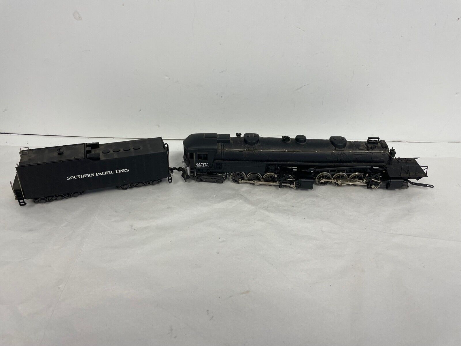 Rivarossi 4272 HO Southern Pacific Lines 2-8-8-4 Steam Locomotive &Tender EX VTG