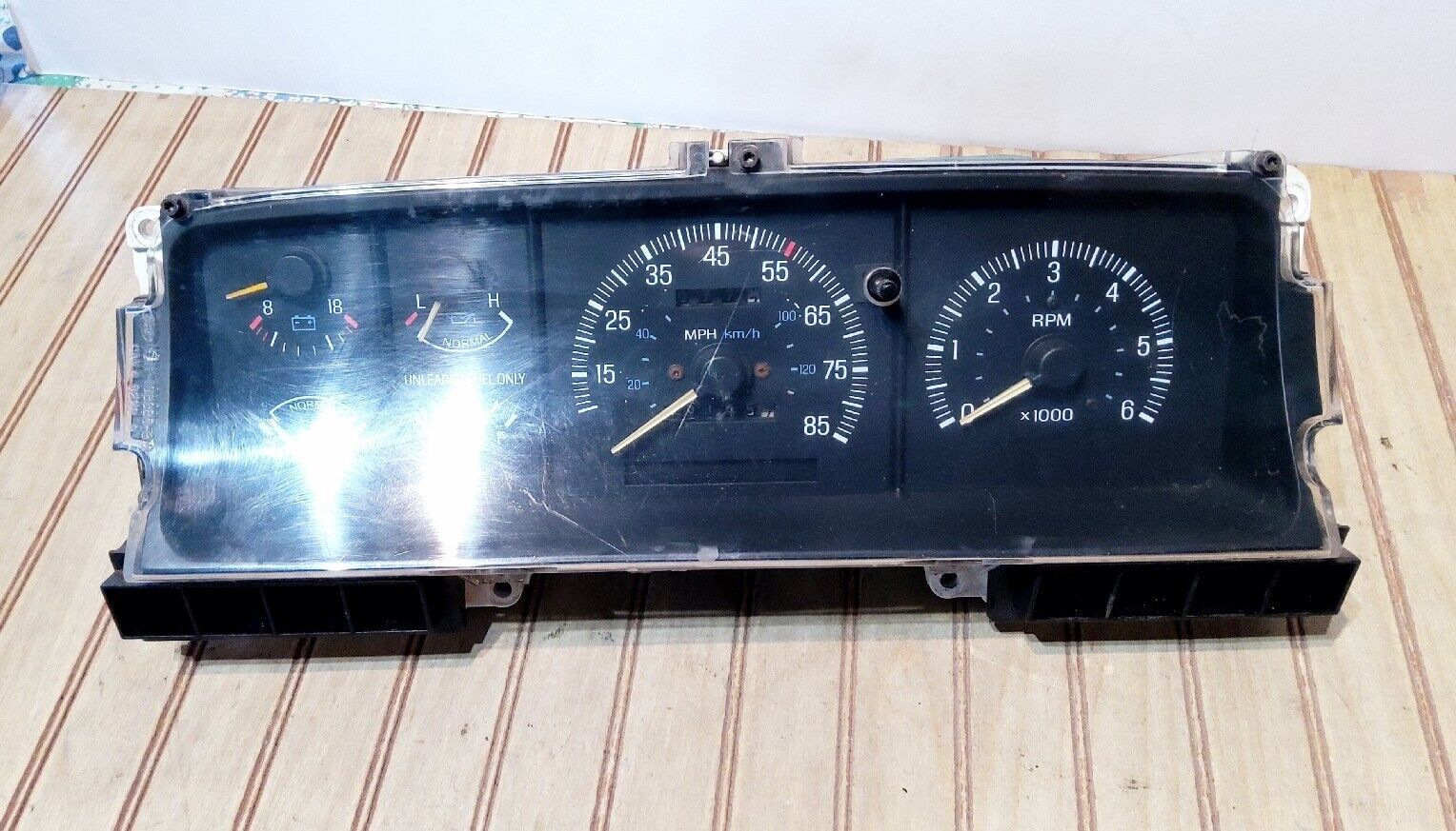 1987-1991 Ford F-150 Instrument Cluster w/Trip Meter No Overdrive 46,195 Miles