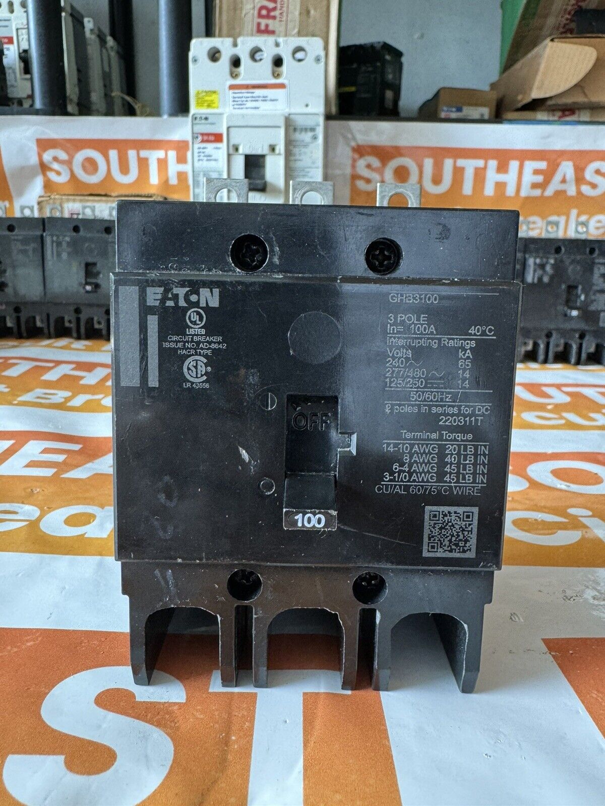 EATON CUTLER HAMMER GHB3100 3 Pole 100 AMP Type GHB Circuit Breaker Pull Outs