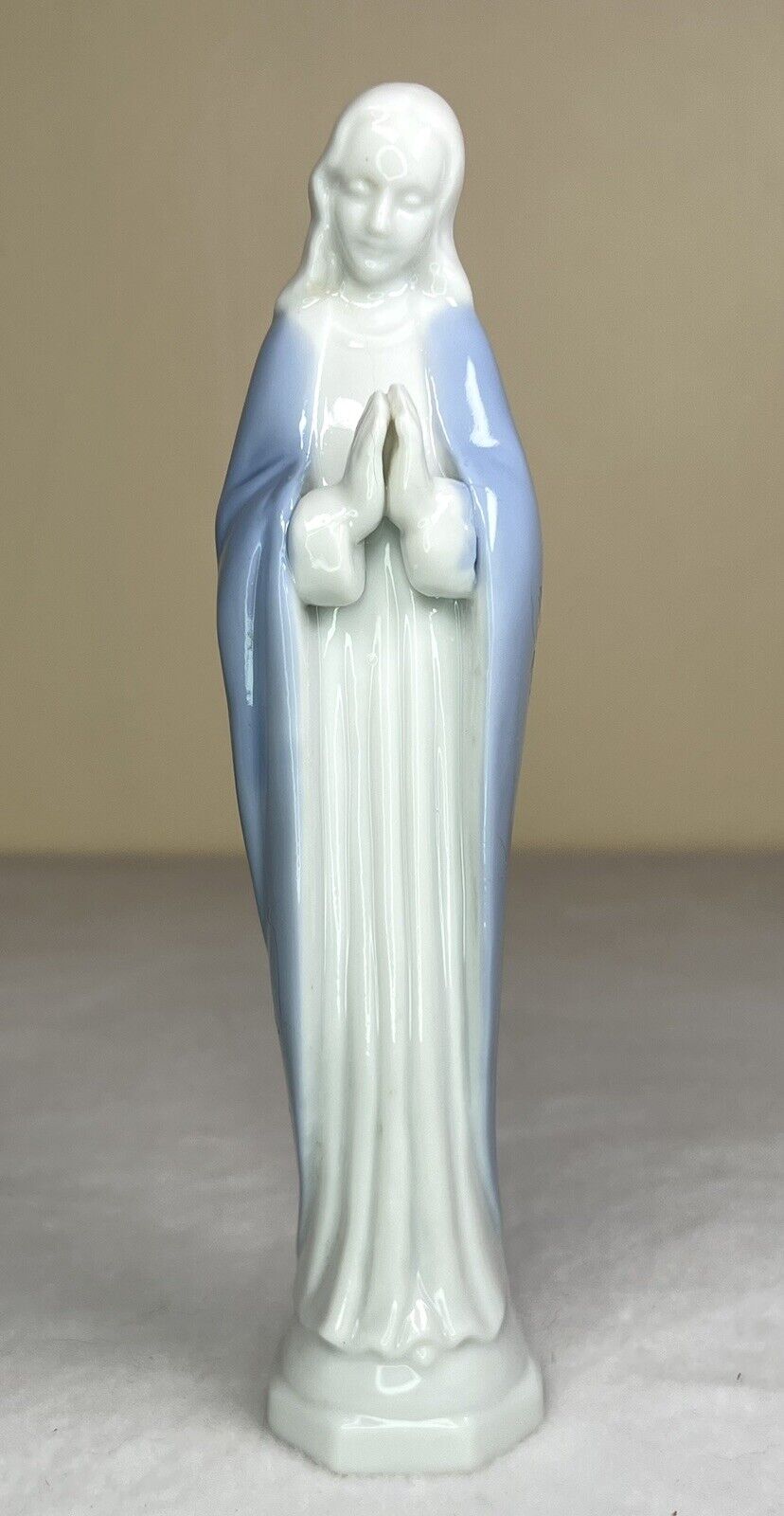 Vintage Porcelain Blessed Mother Mary Madonna Figurine 7” Blue And White Holy