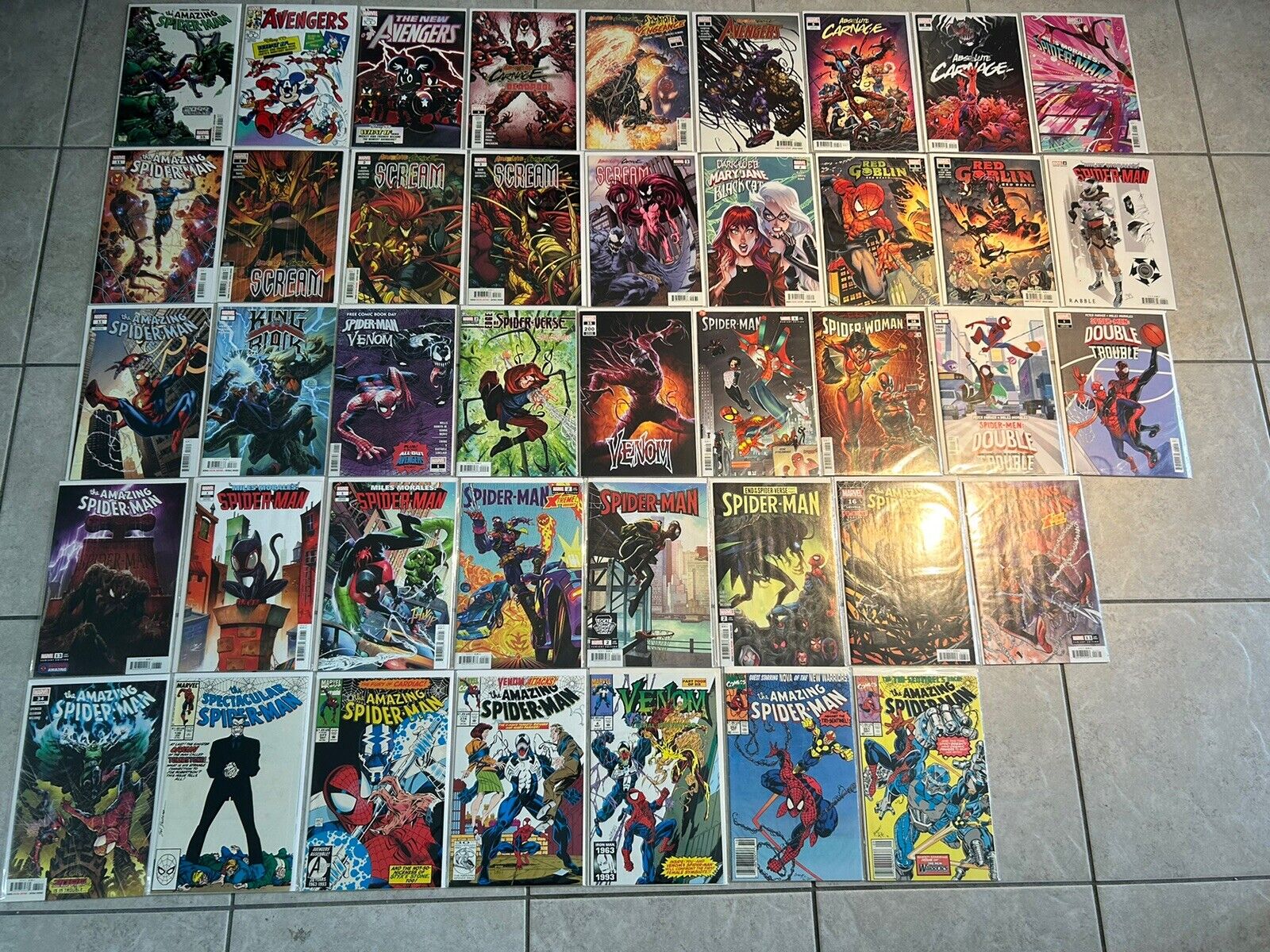 Amazing Spiderman, Miles Morales, Carnage, Venom Comic Book Lot of 42. VF/NM