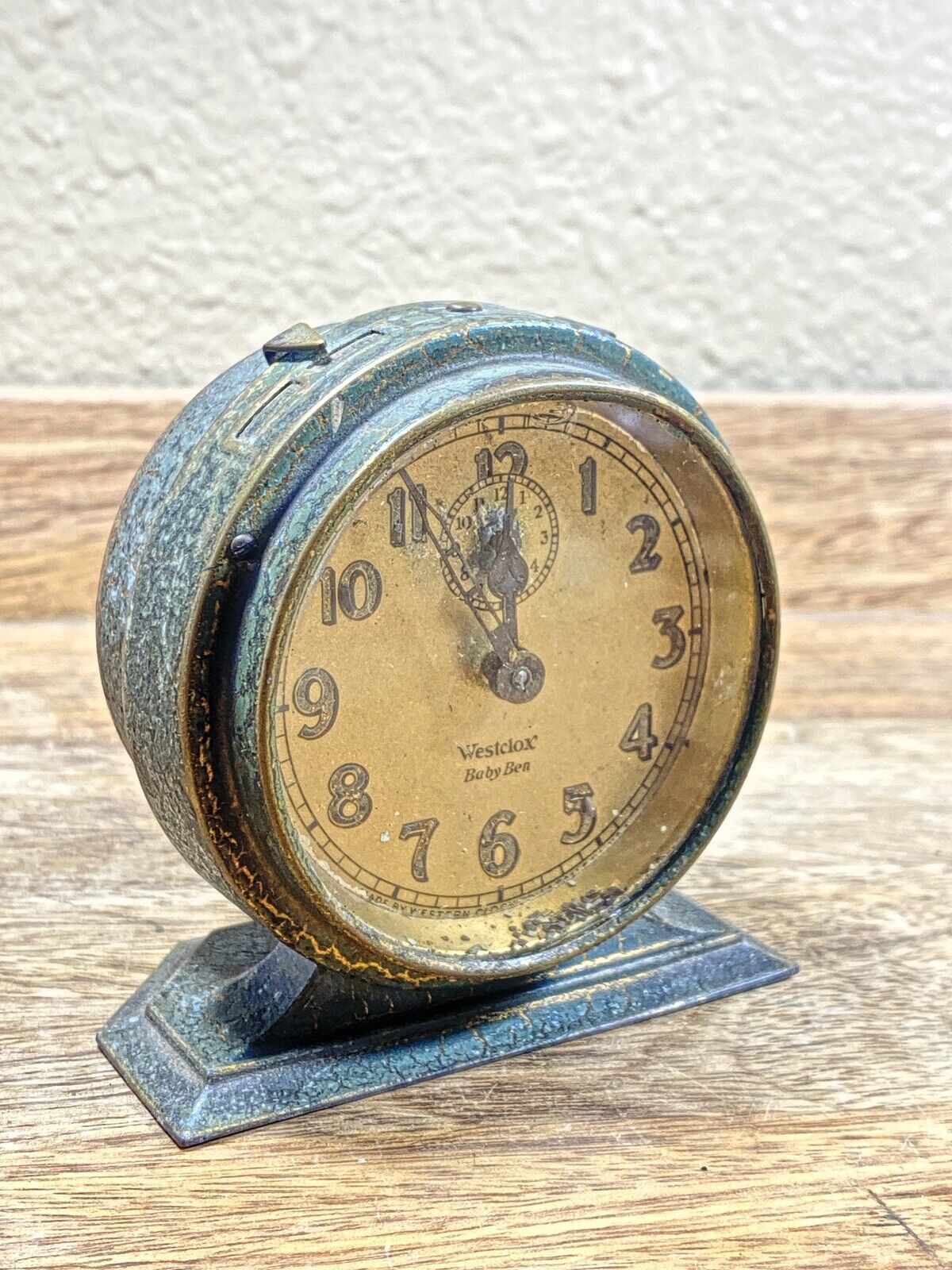 Westclox Style 2 Baby Ben Green Case Alarm Clock (Both Springs Bad)  (K9934)
