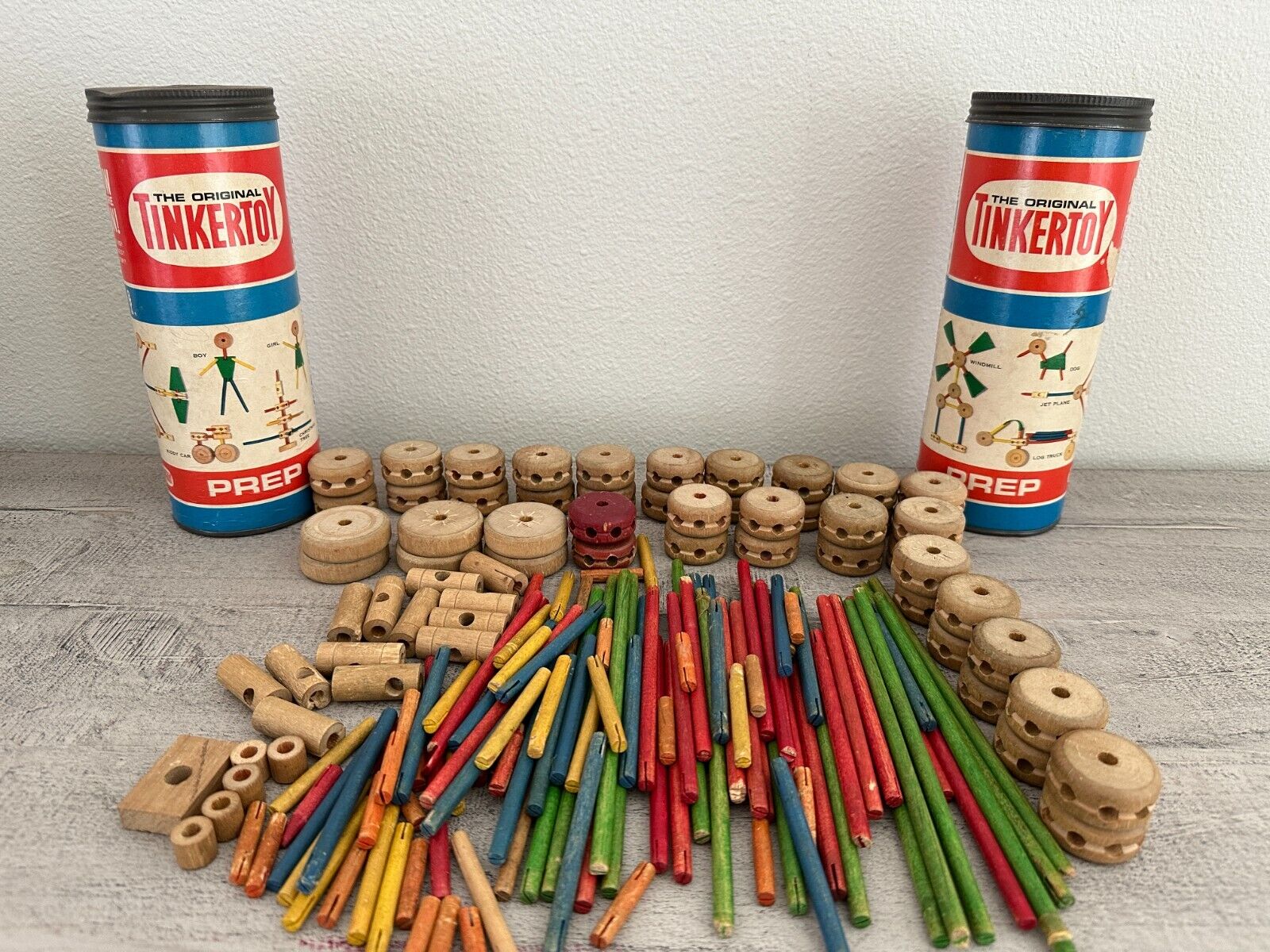 Lot of Vintage Original Tinkertoys Prep No.116 Cannisters & Pieces  Incomplete