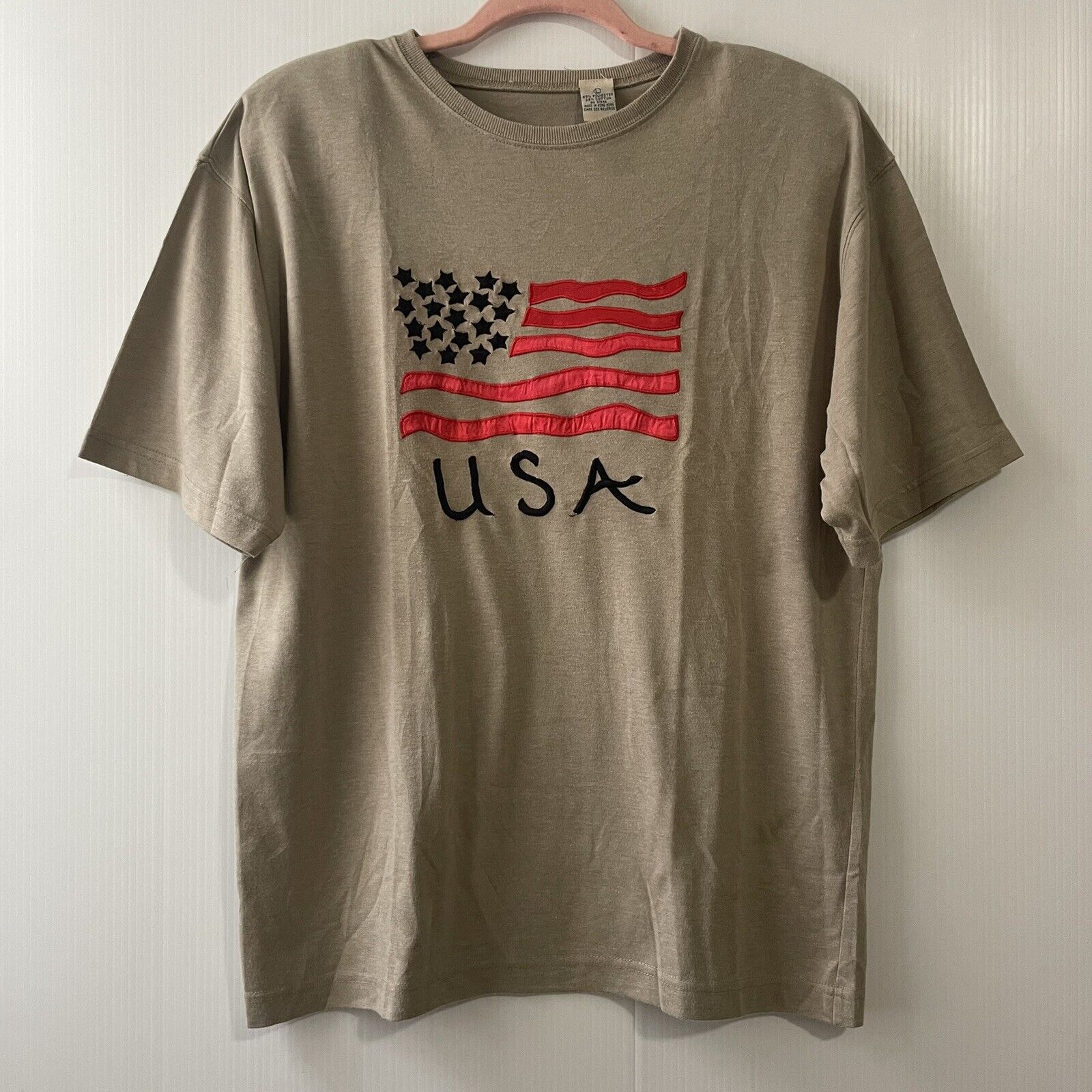 Vintage T-Shirt Embroidered American Flag Sz L Short Sleeve Shoulder Pads