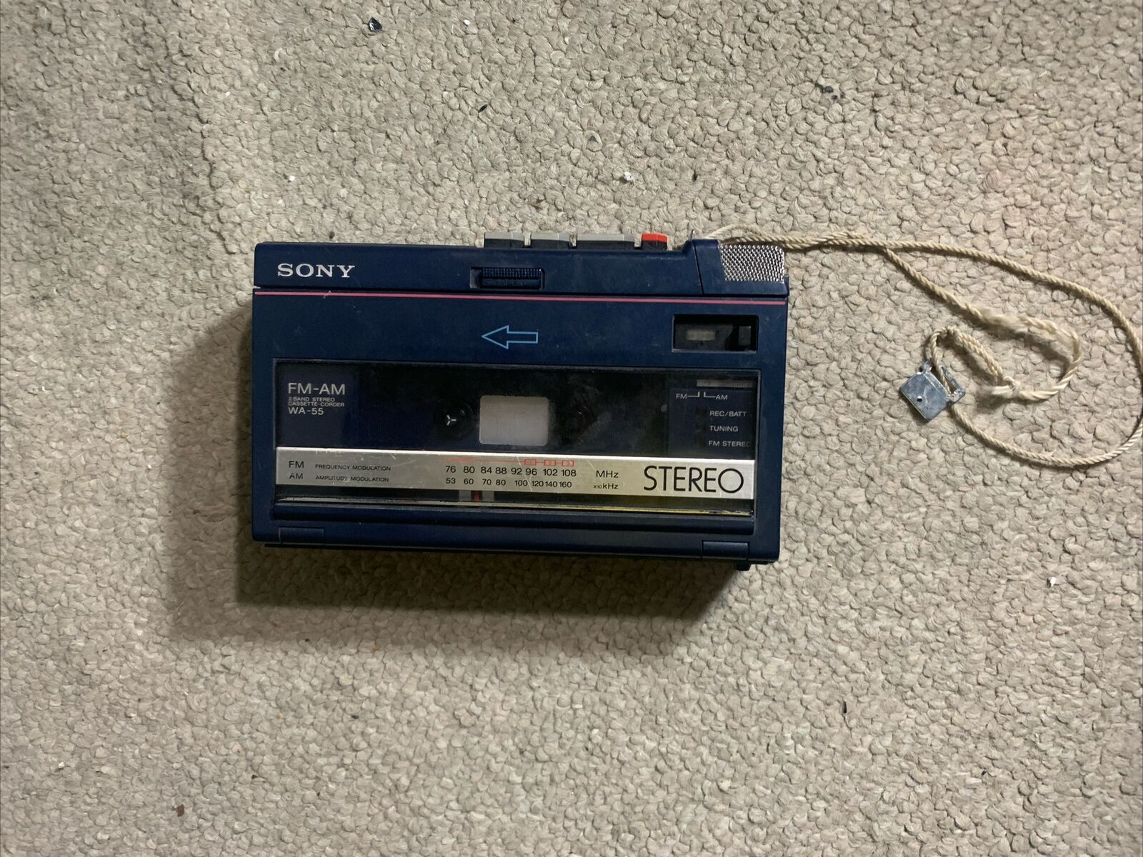 Sony Soundabout WA-55 2 Band Stereo Cassette Recorder Walkman