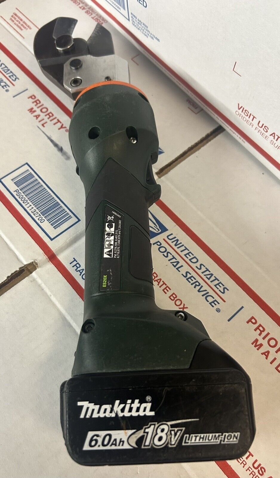 Greenlee Gator Cable Cutter ES20X Battery 6.0 Included