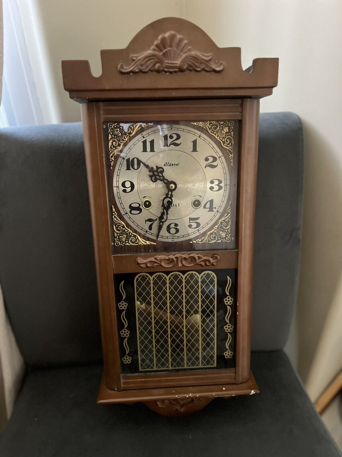 Vintage Alaron Korea 31 Day Wind-Up Pendulum Wall & Mantle Clock