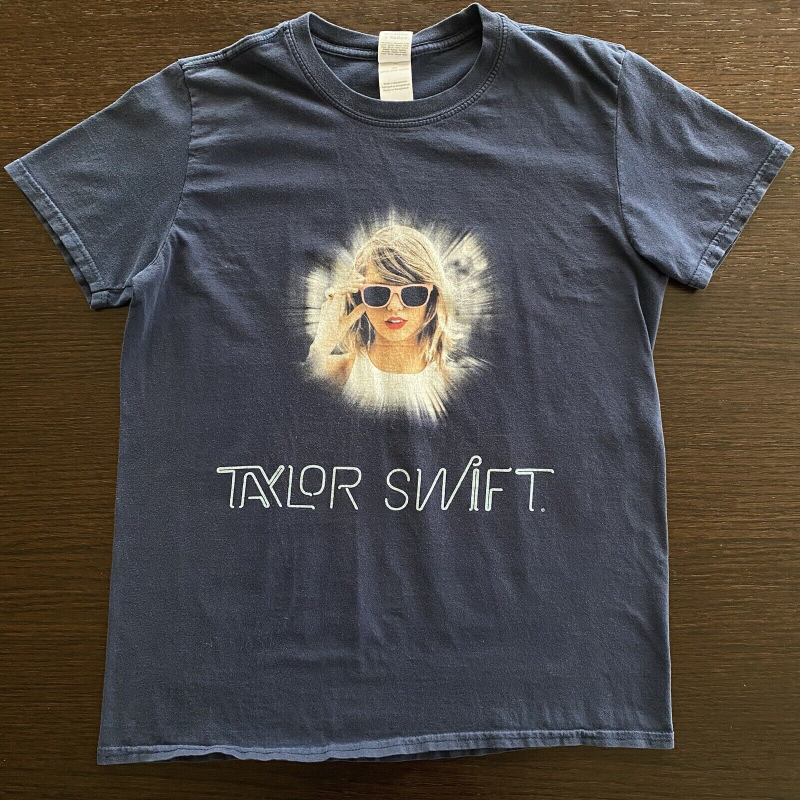 Vintage Taylor Swift 1989 Tour T Shirt Medium Rare Double Sided Dates Official