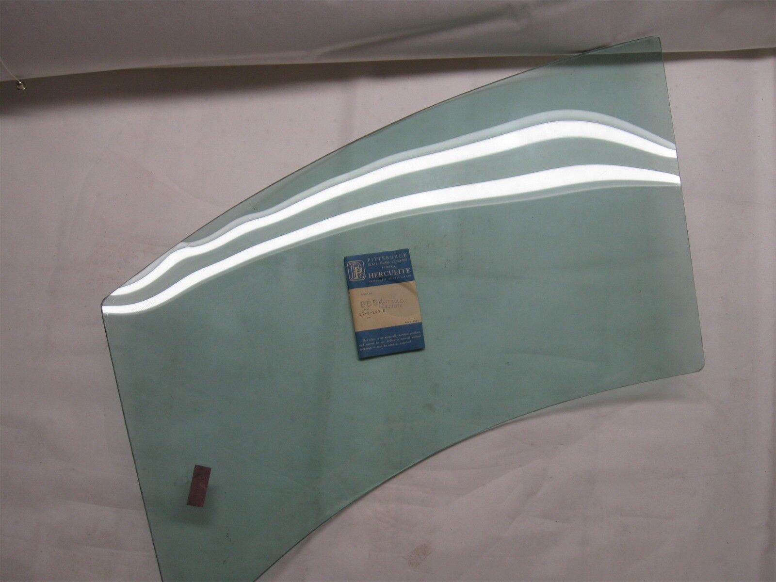 1947-48-49-50-51-52 STUDEBAKER COUPE COMMANDER LH CENTER BENT WINDOW TINTED BB54