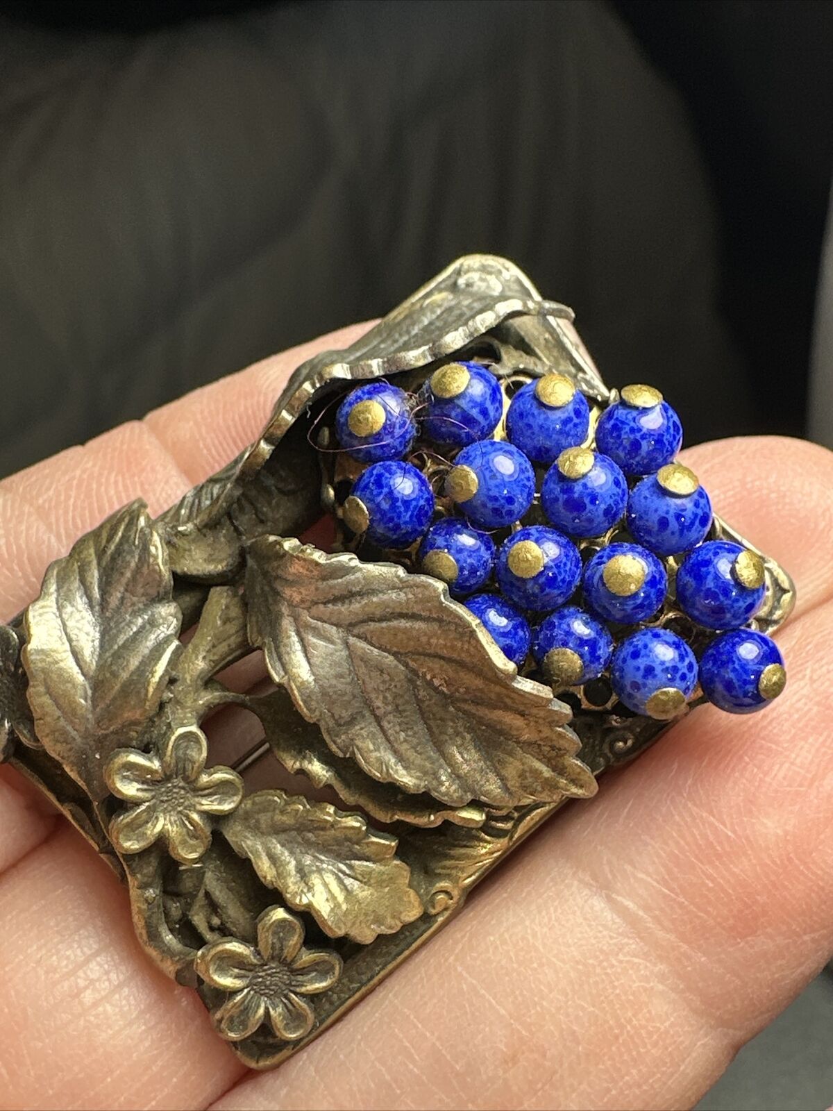 Stunning Vintage Brooch With Blue Glass Grapes