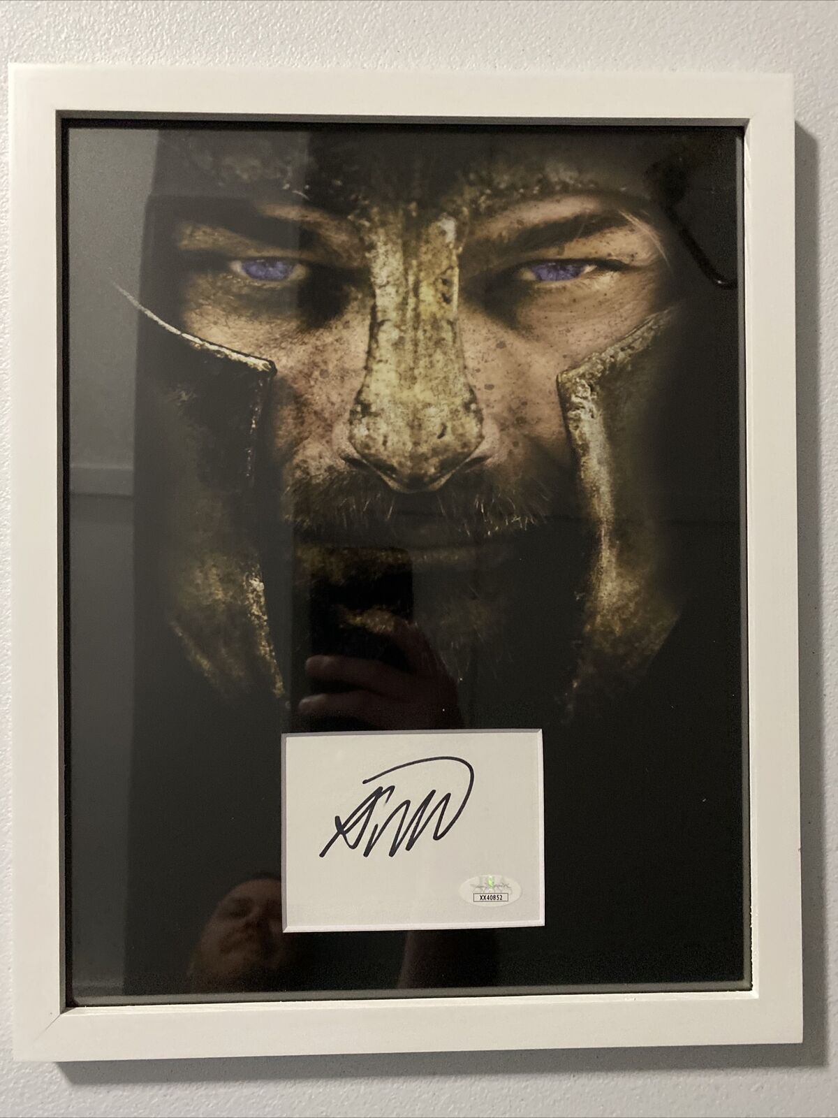 Andy Whitfield Signed Cut w/ Spartacus: Blood and Sand Photo Mat - JSA XX67596