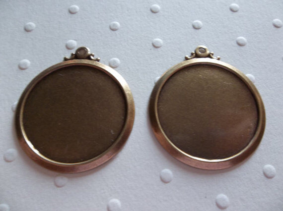 Vintage Style 25mm Round Antiqued Brass Simple & Elegant Settings - Qty 2