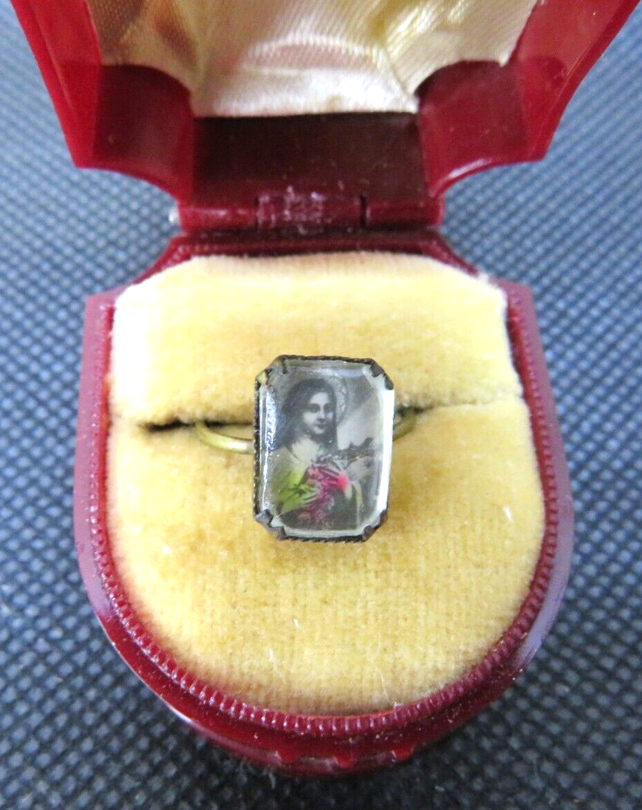 Vintage W & S New York ring box Catholic religious Jesus Picture Ring w/ Case