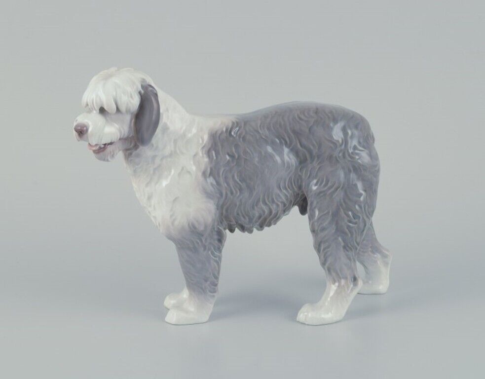Bing & Grøndahl, rare porcelain figurine of an English Sheepdog. 1920s/30s.