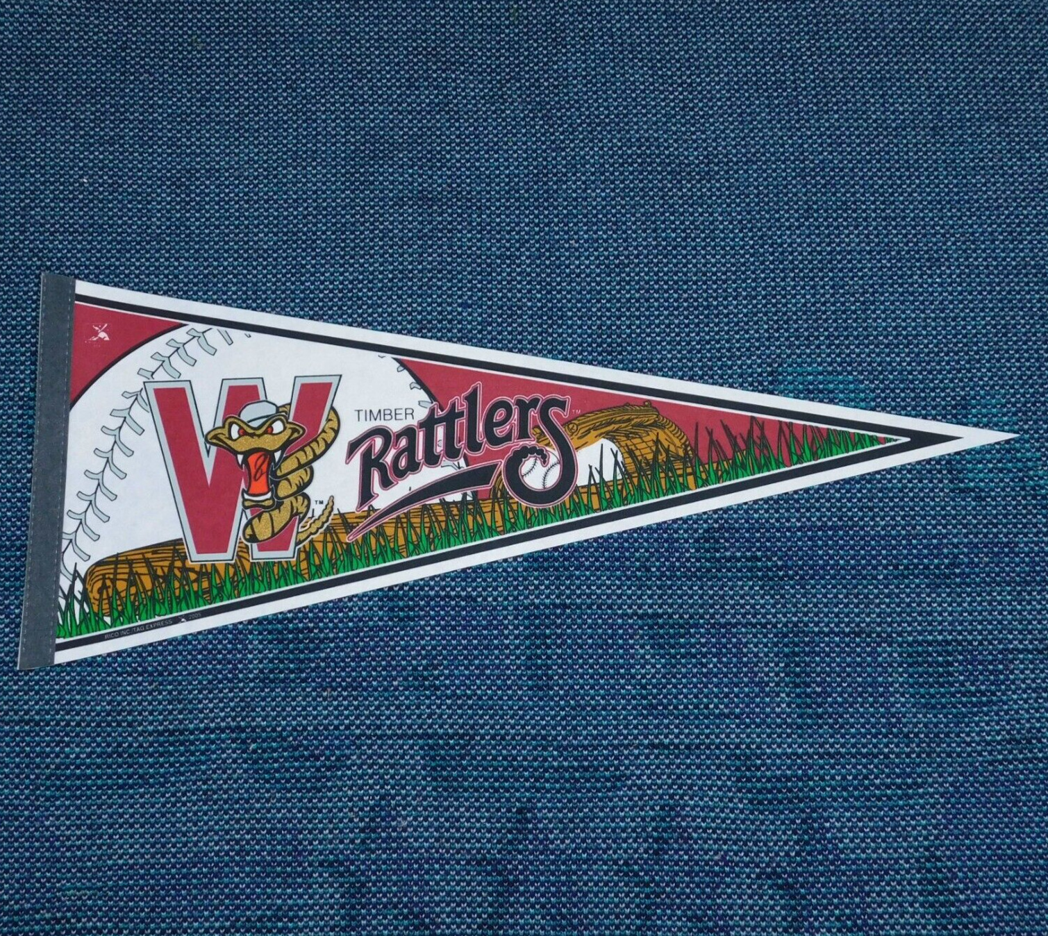 Vintage 2005 WISCONSIN TIMBER RATTLERS MiLB MWL Baseball RICO Full Size Pennant