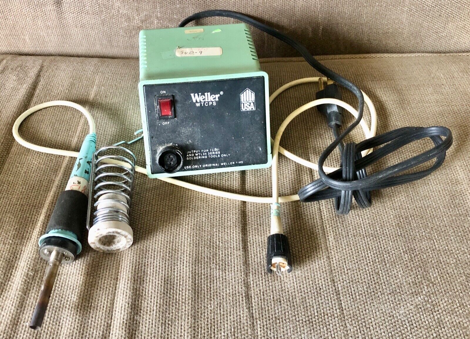 Weller WTCPS Soldering Station PU120 and TC201 Iron - Needs Tip