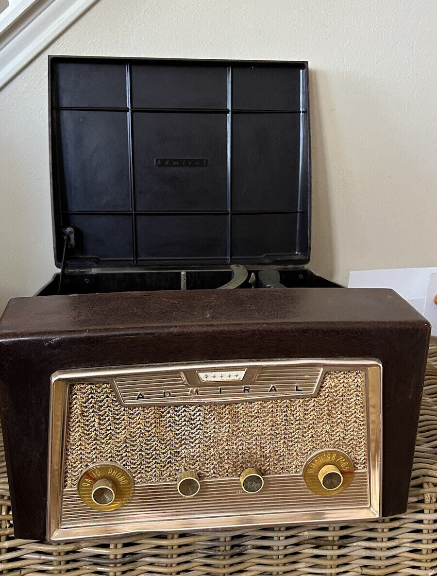 📻 Vintage Admiral RC626A-1 Record Player Radio