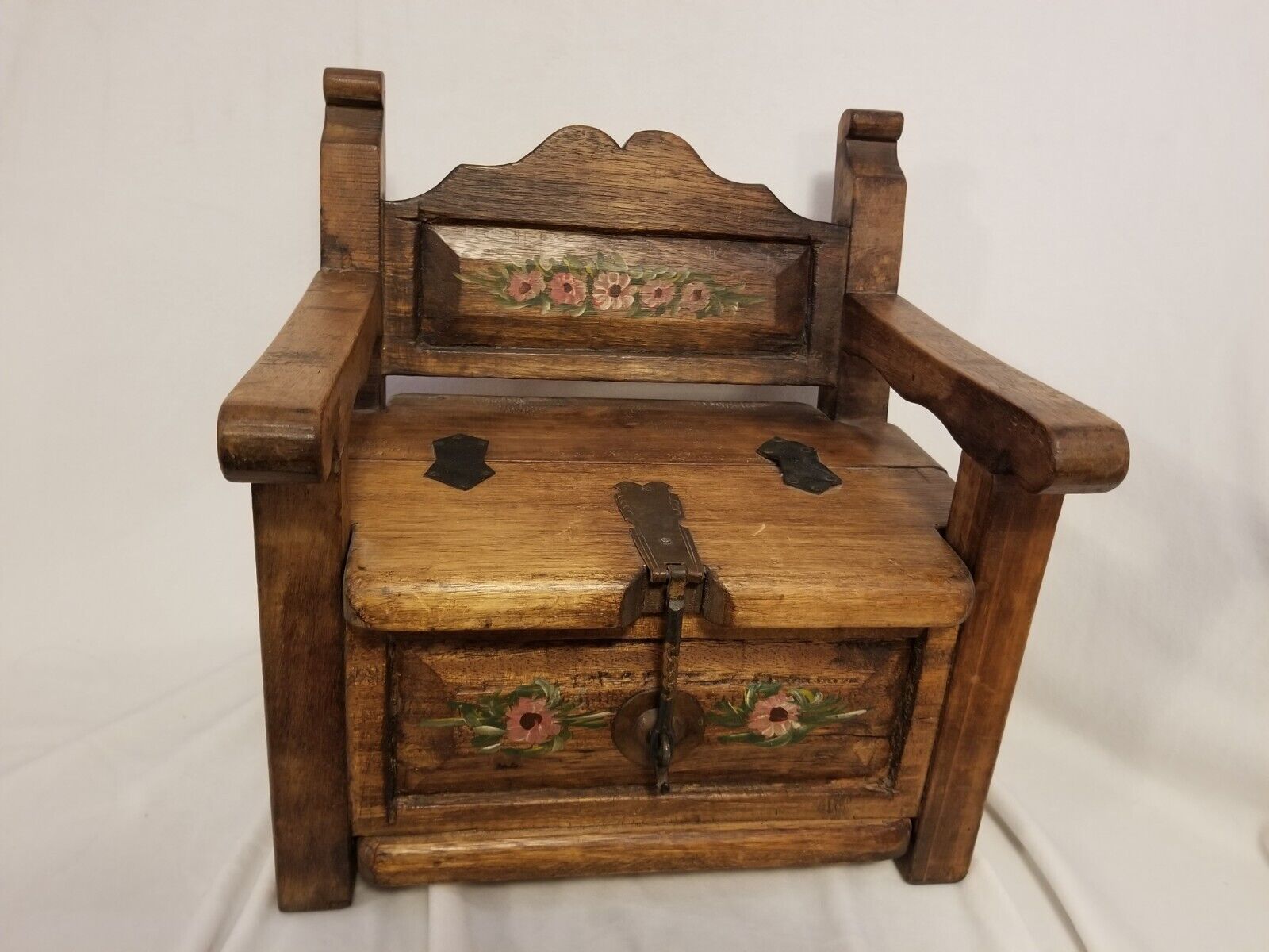 Antique Vintage Bench Jewelry Trinket Box Lockable 12\