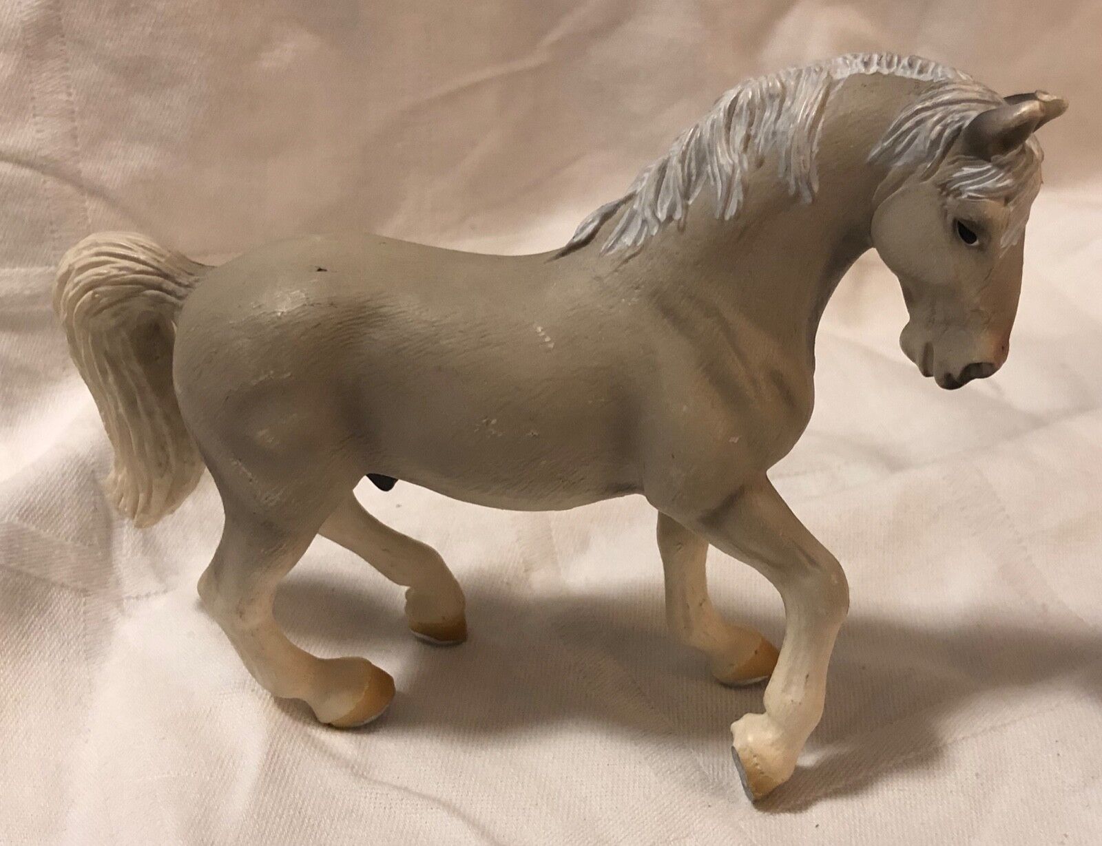 Schleich Horse 2004 Germany Stallion White Gray Animal Collectible Figurine