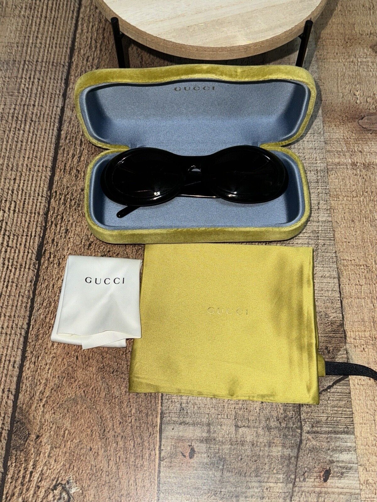 Authentic Vintage Gucci Sunglasses GG2400 - 807 Black