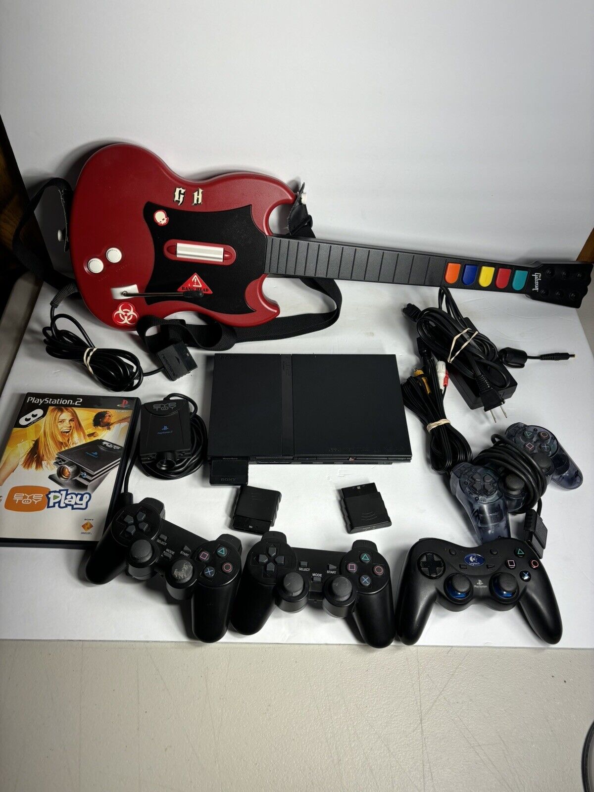 PlayStation 2 PS2 Slim Black Console Bundle w/4Controller  1 Guitar Hero TESTED