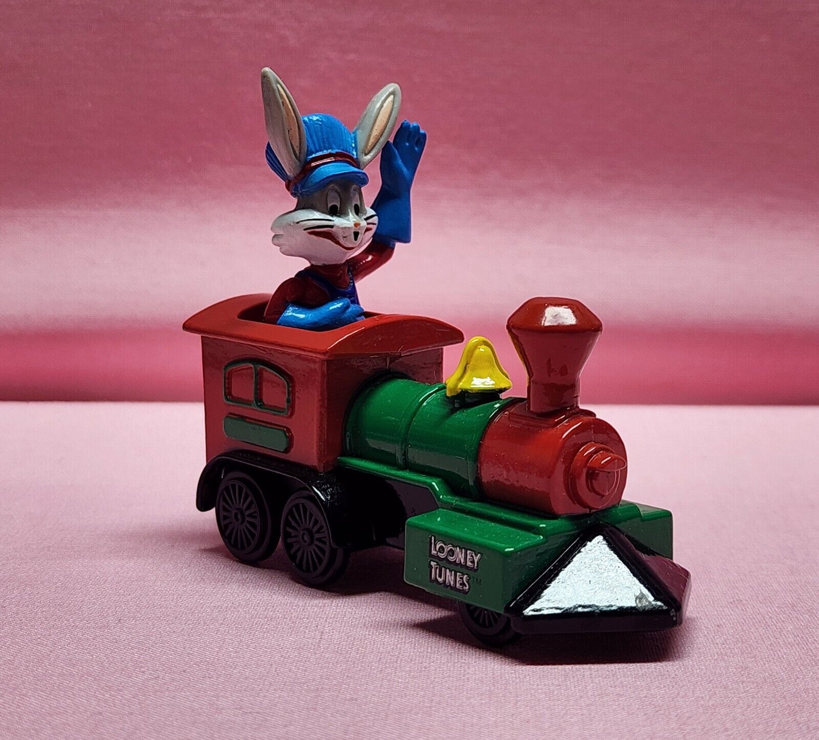 1989 ERTL Looney Tunes Train Bugs Bunny in Locomotive Warner Brothers Inc. 