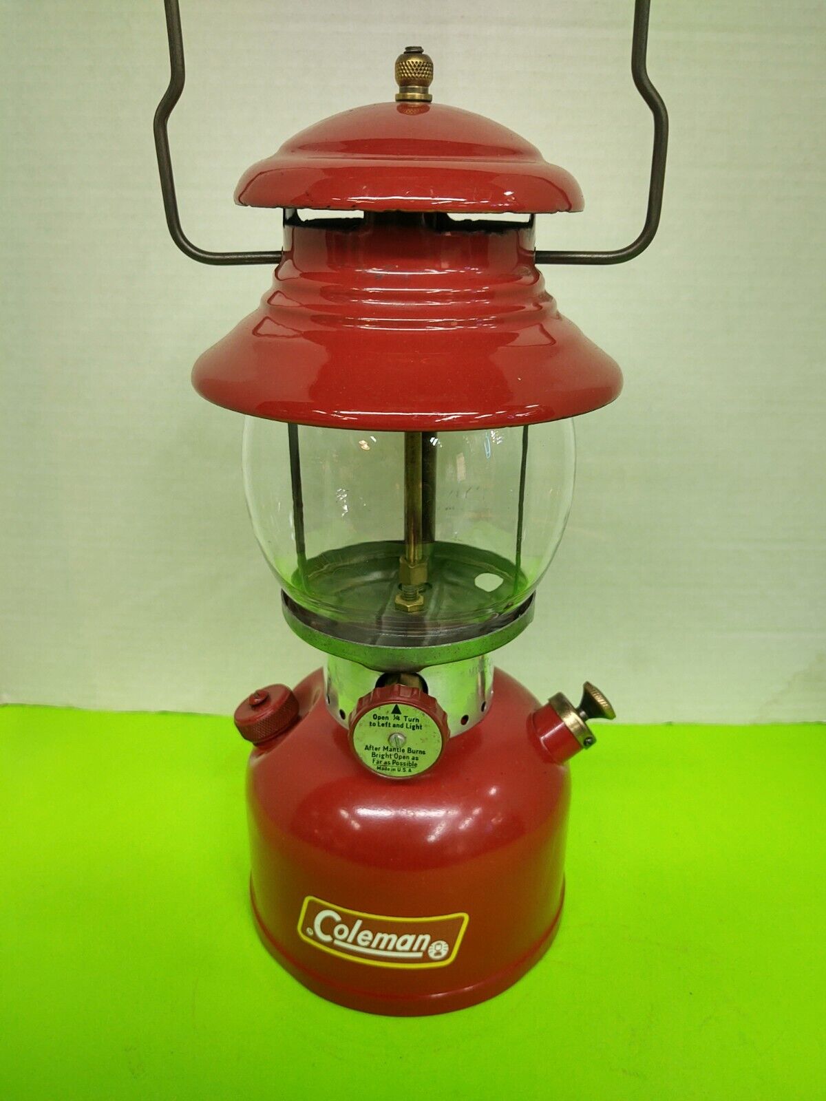 1955 Vintage Coleman lantern Model 200A  Date 4/1955
