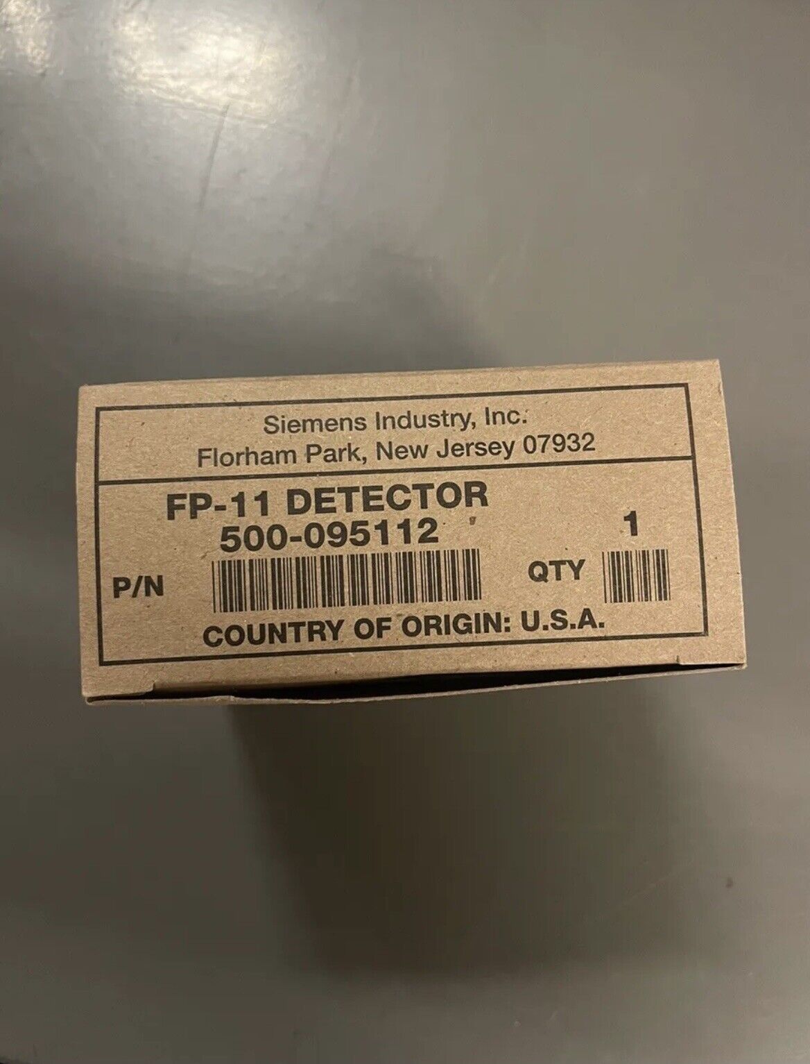 NEW SIEMENS FP-11 SMOKE DETECTOR(S) NEW IN FACTORY BOX