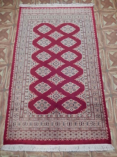 Handmade Rug (37 x 59 in) Crimson Ivory Silk (~ 1.5 x 0.9 m) Dense Wool Rug