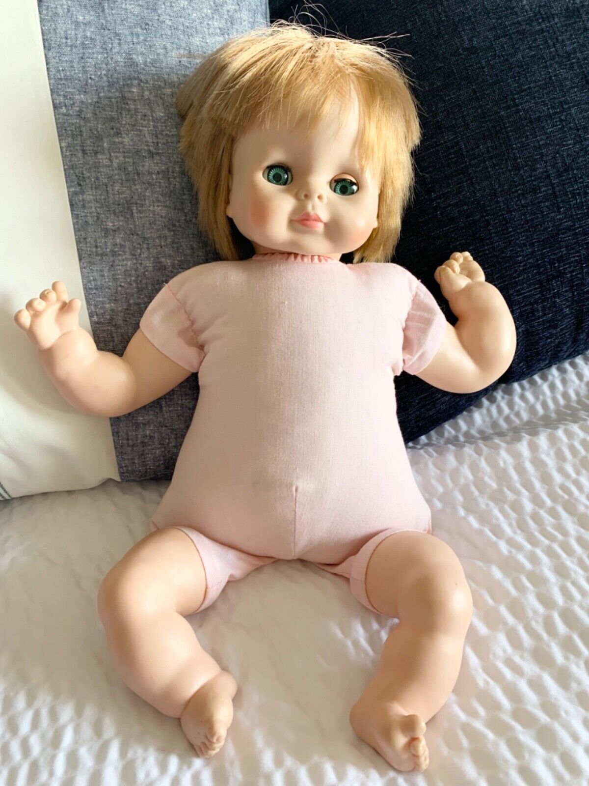 Vogue Baby Dear One Doll 18” Blonde Hair G Eyes Cryer Works Eloise Wilkins Clean