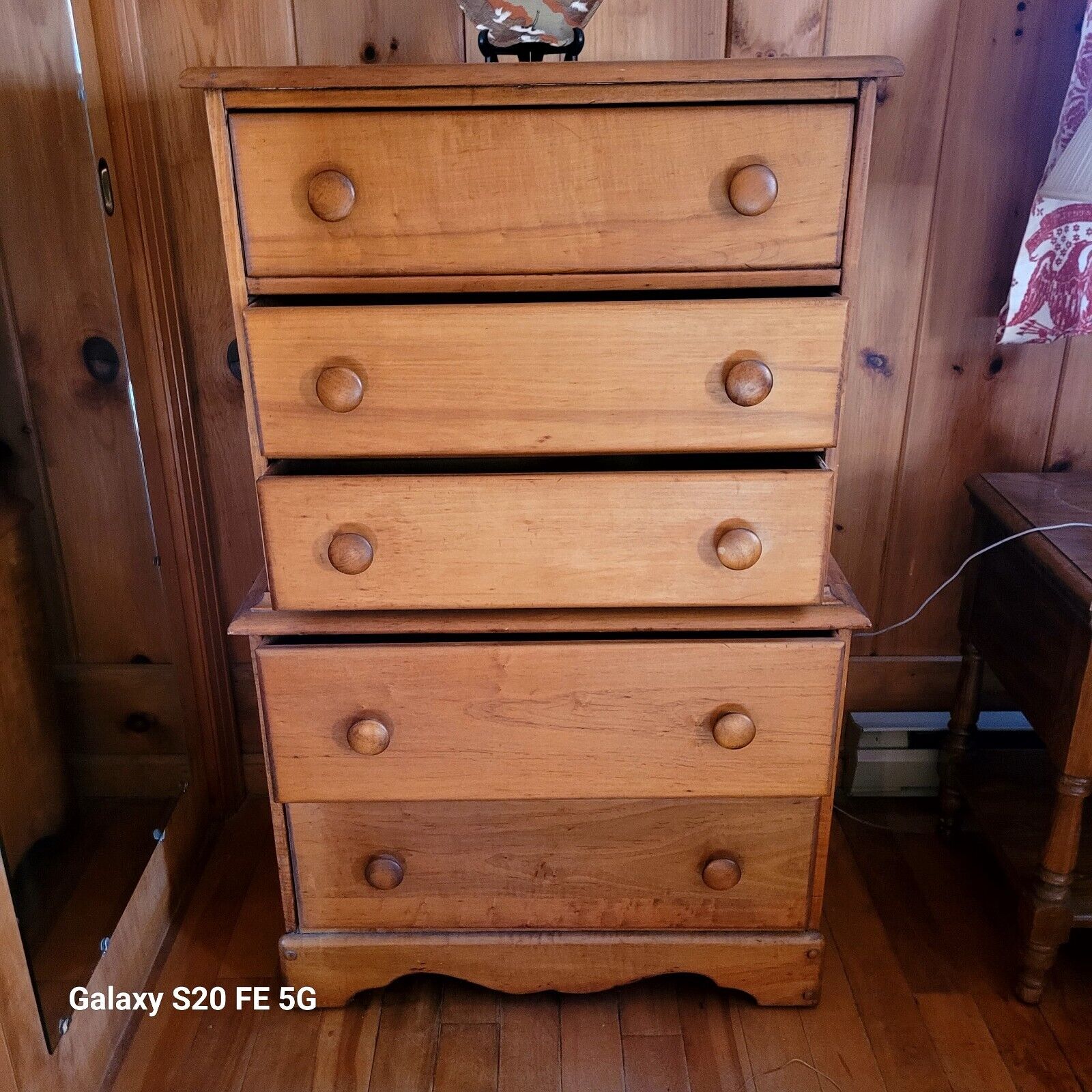 VGC vintage solid wood bedroom dresser set; 2 pcs.