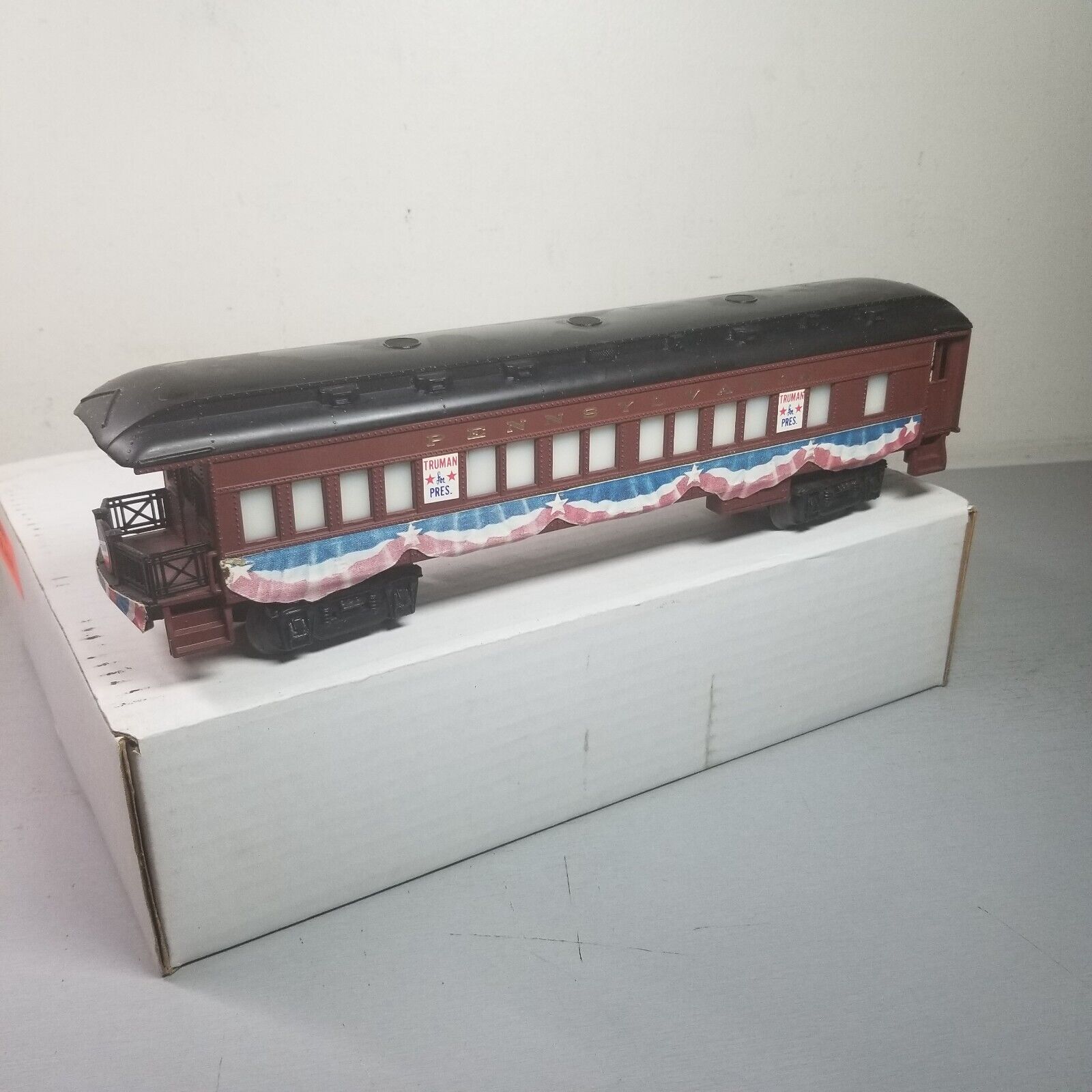 Lionel 6-9528 Pennsylvania Rail Road Truman Presidential Campaign Car