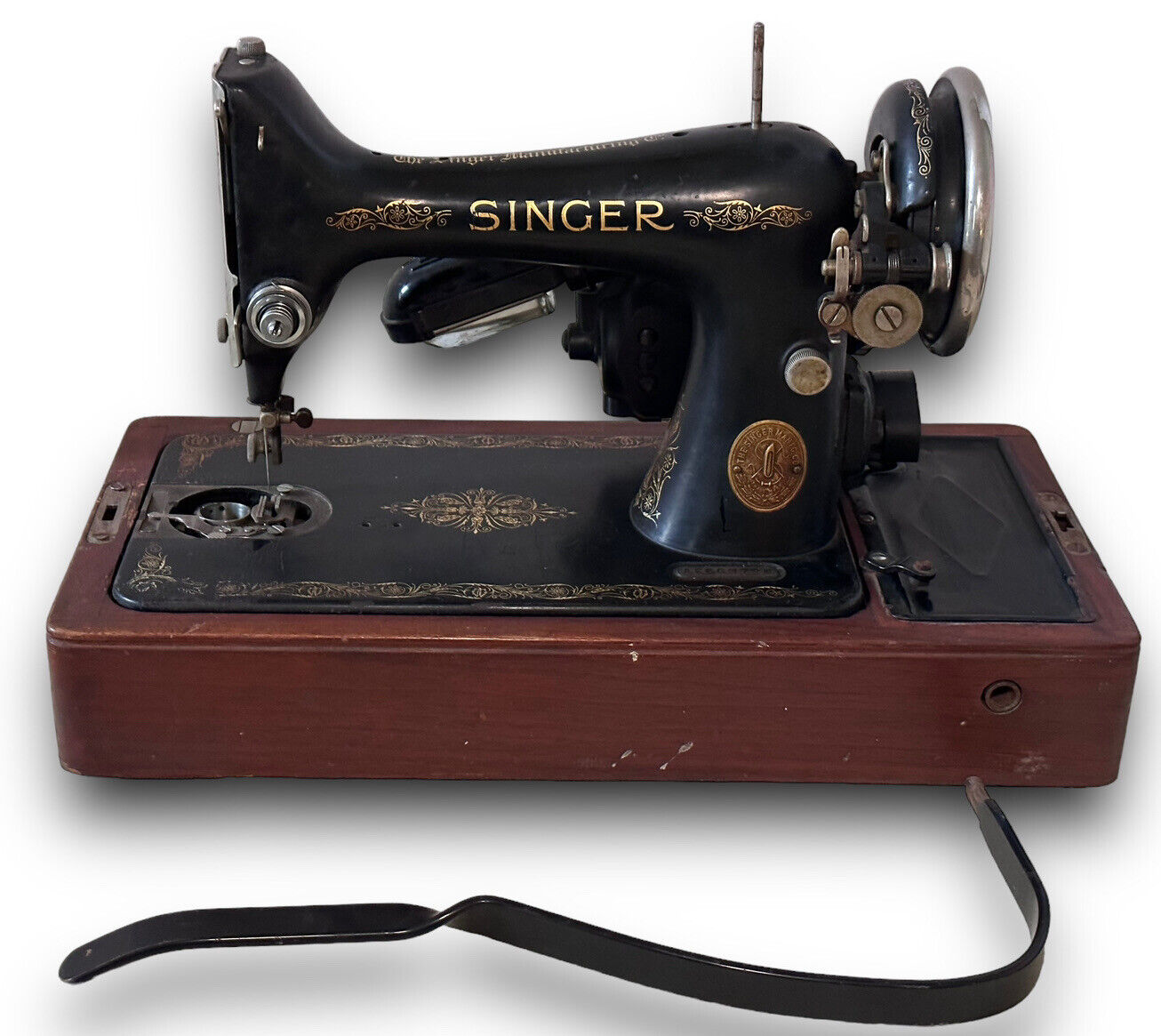 1937 Singer Sewing Machine Model 99 AE668728 Black w/ Wooden Case + Knee Control