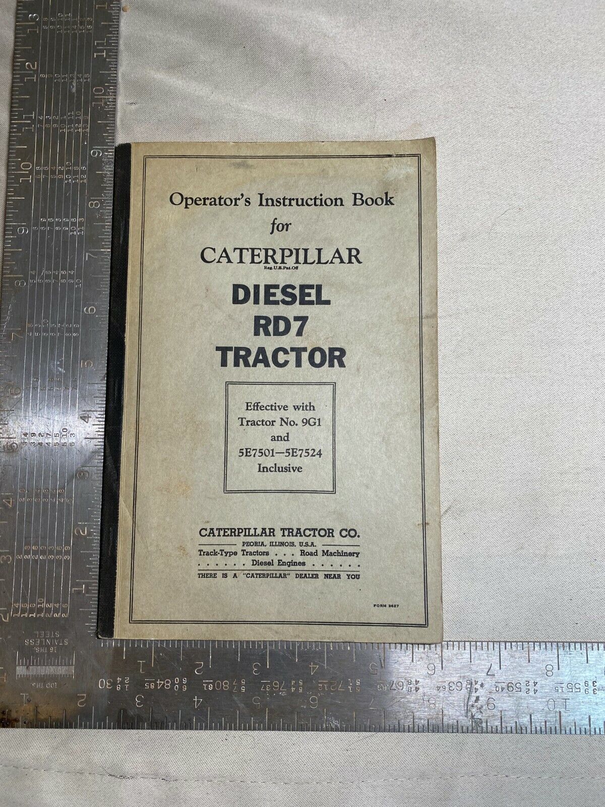Caterpillar CAT RD7 Diesel Tractor Operators Instruction Book 1940\'s